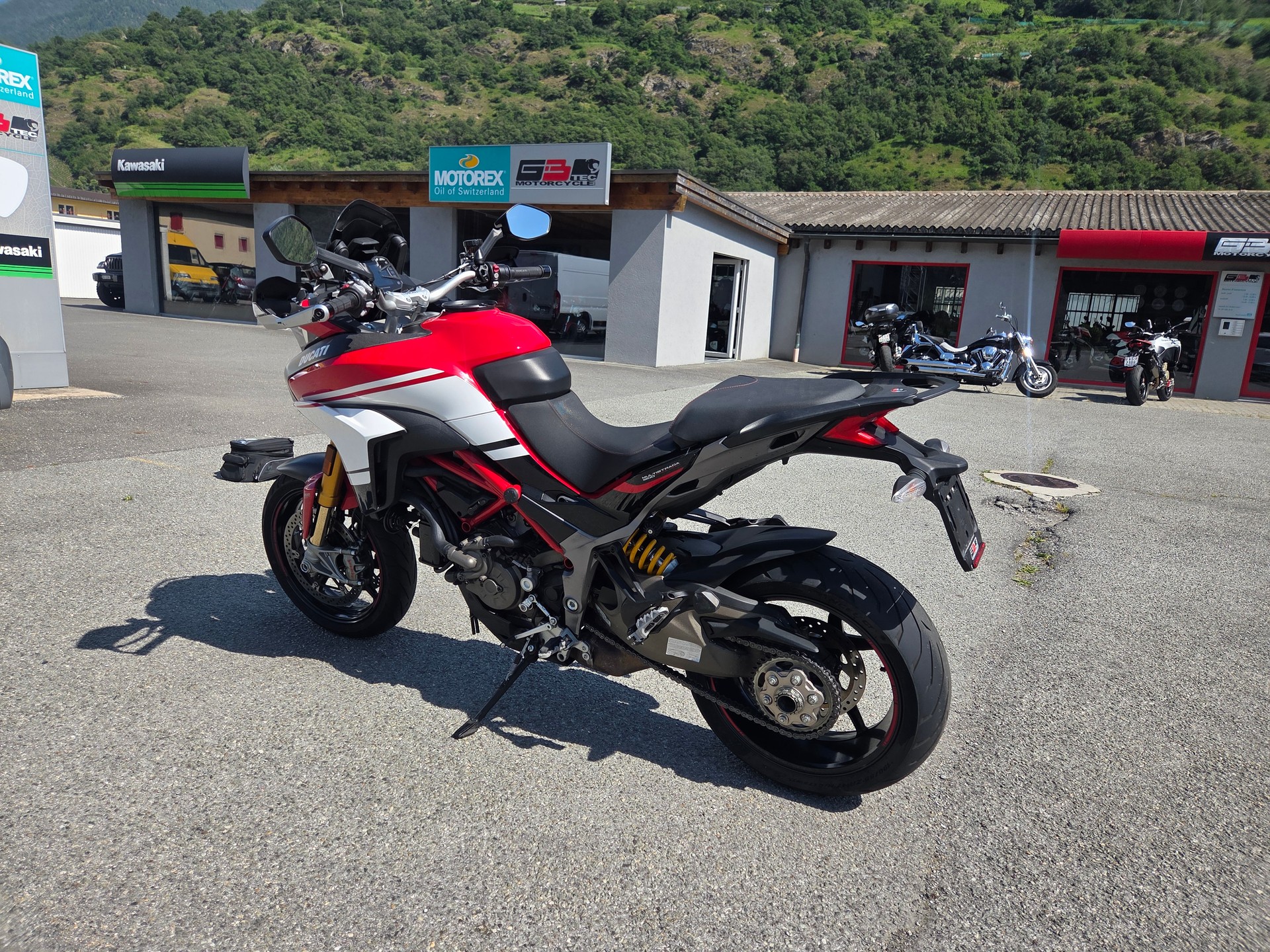DUCATI Multistrada 1200 Pikes Peak-image-3