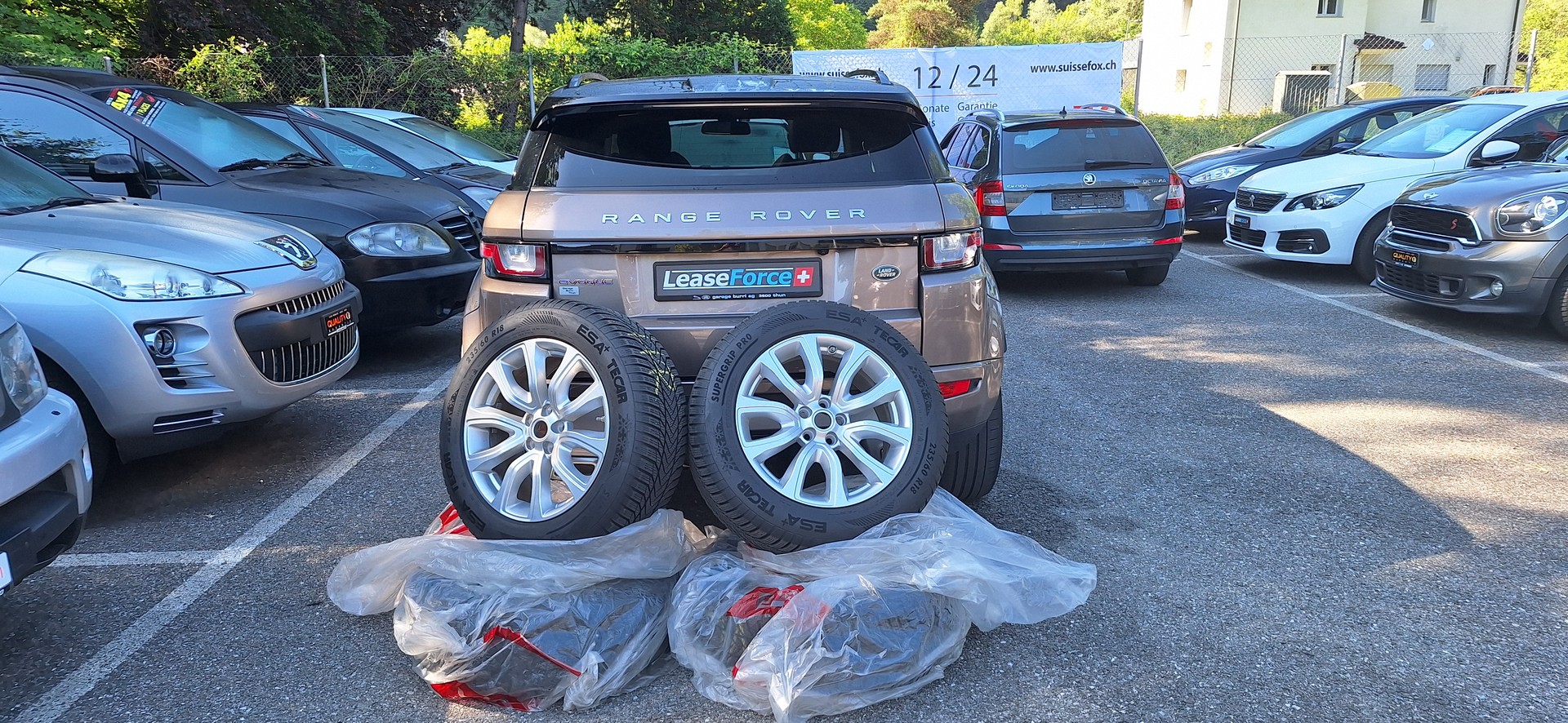 LAND ROVER Range Rover Evoque 2.0 Si4 SE Dynamic AT9-image-8