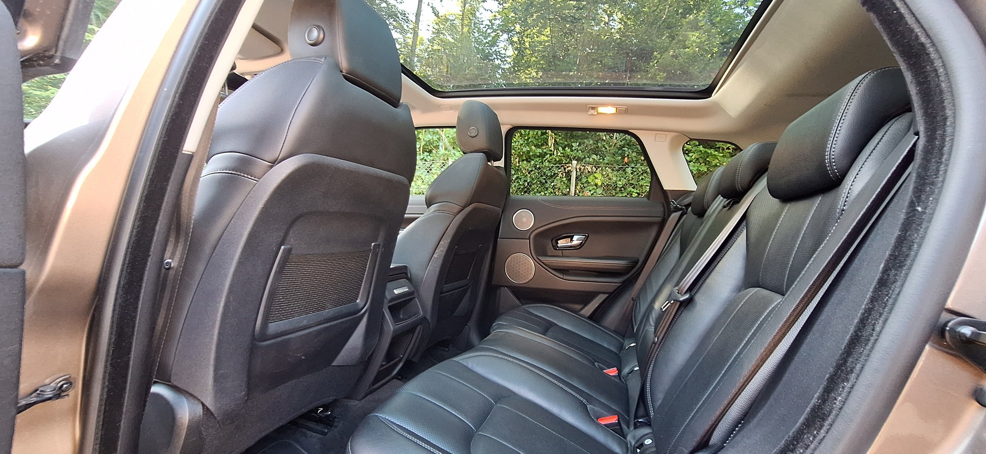LAND ROVER Range Rover Evoque 2.0 Si4 SE Dynamic AT9-image-10