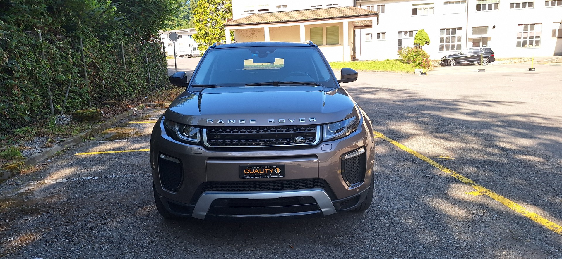 LAND ROVER Range Rover Evoque 2.0 Si4 SE Dynamic AT9-image-2