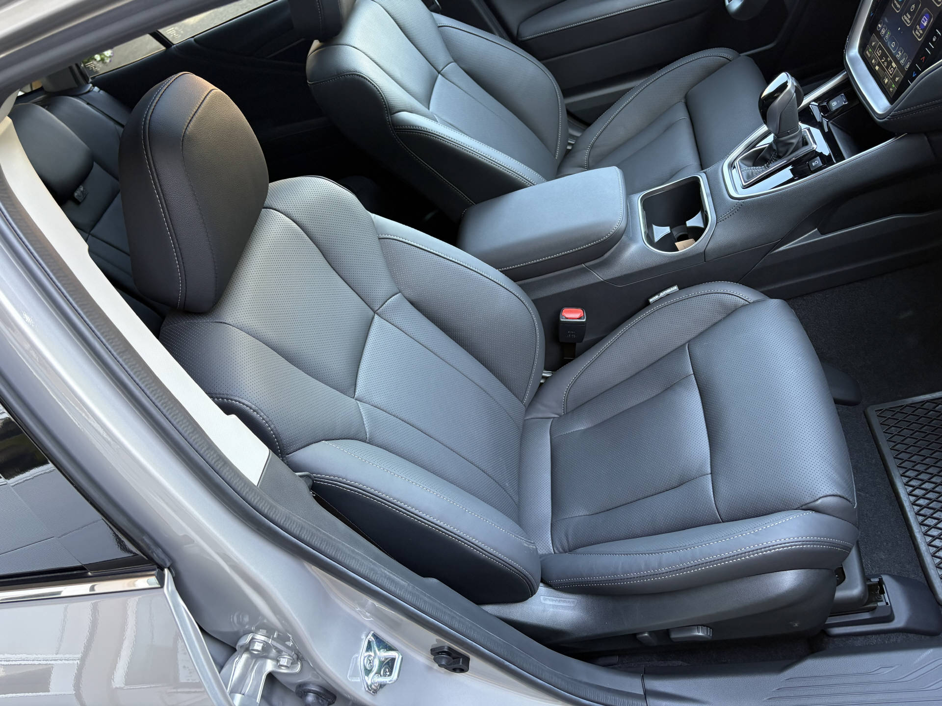 SUBARU Outback 2.5i Final Edition-image-3