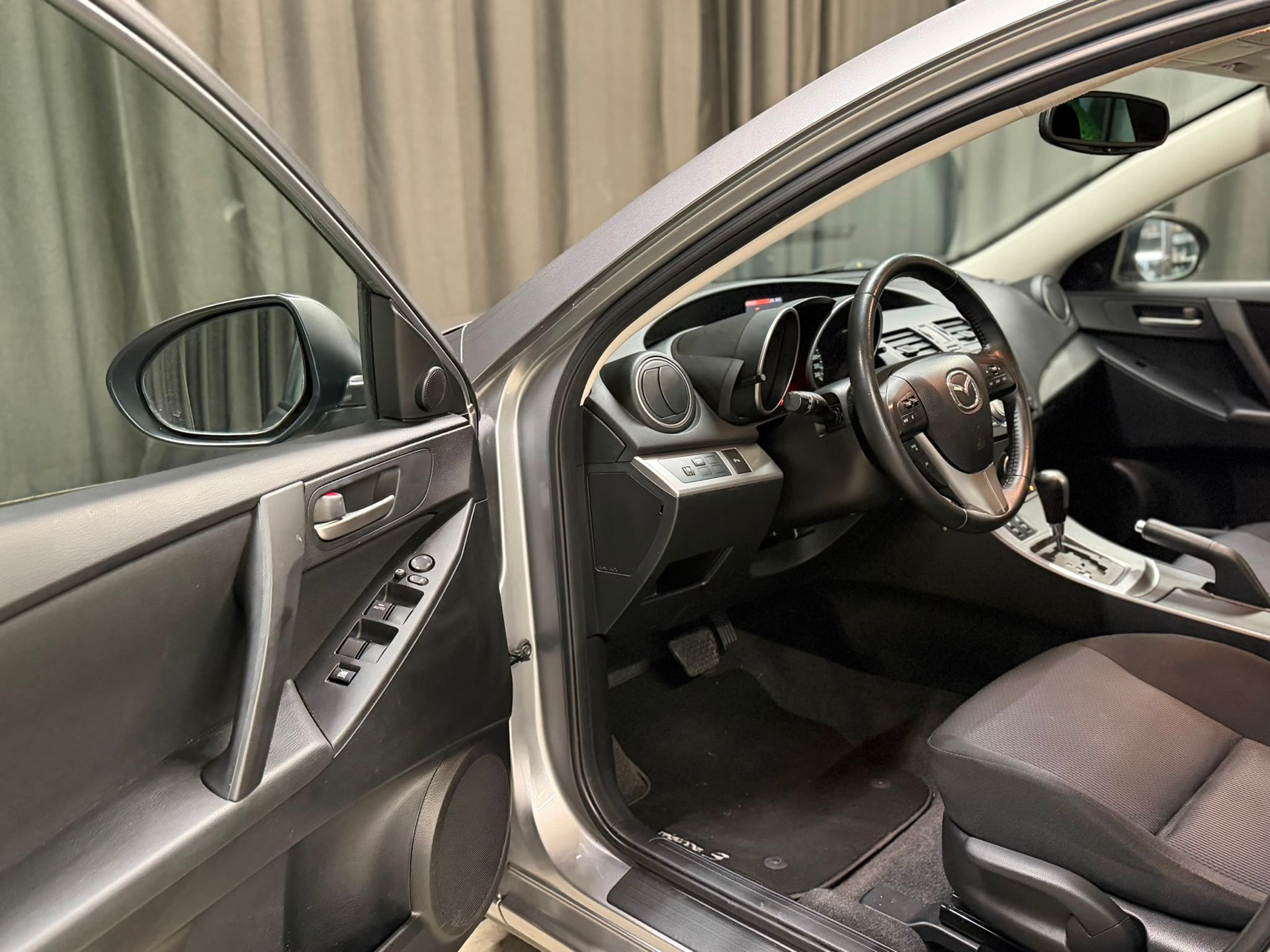 MAZDA 3 2.0 16V Exclusive Activematic-image-8