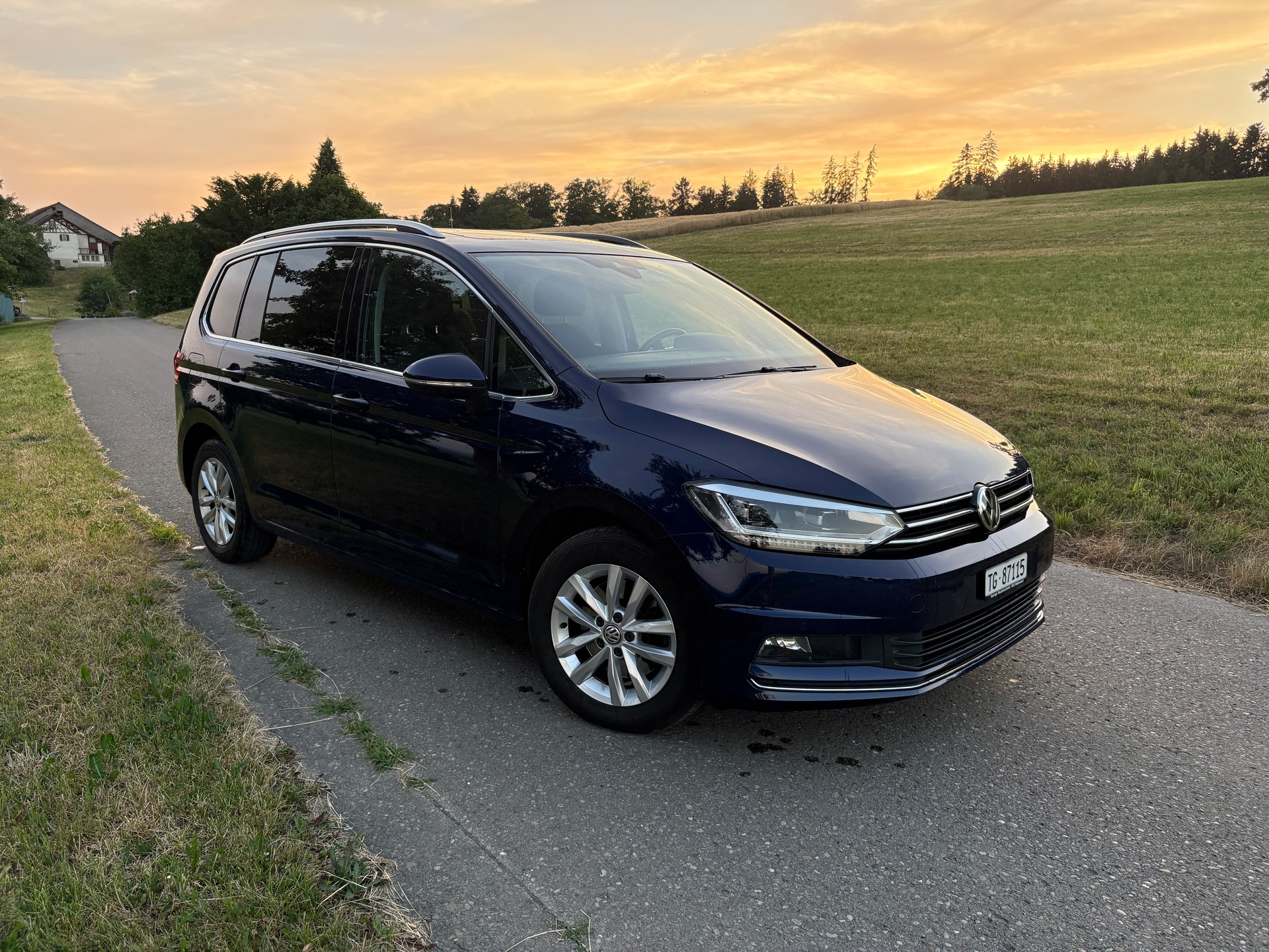 VW TOURAN 1.6 TDI SCR HIGHLINE DSG-image-6