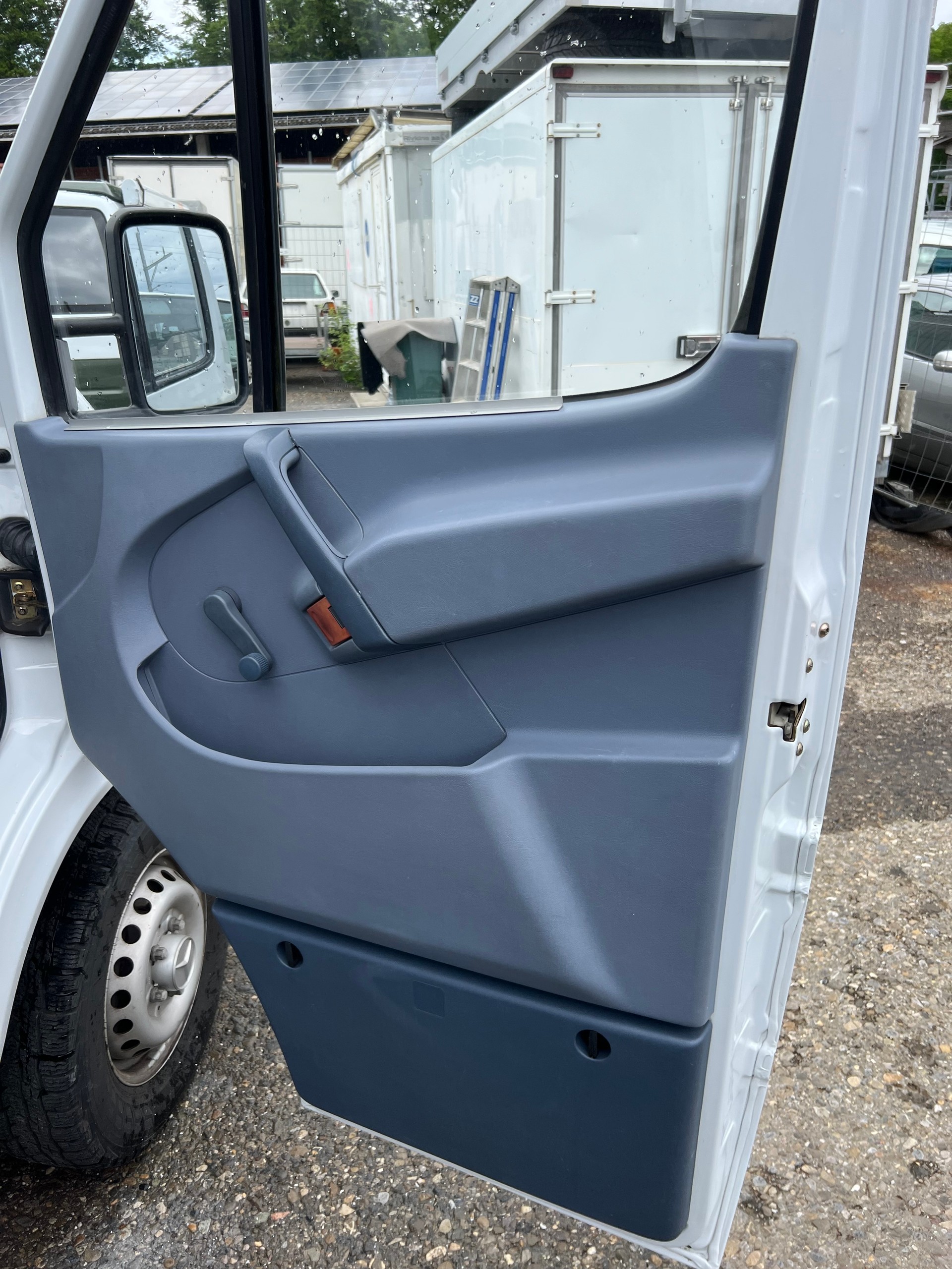 MERCEDES-BENZ Sprinter 212 D-image-9