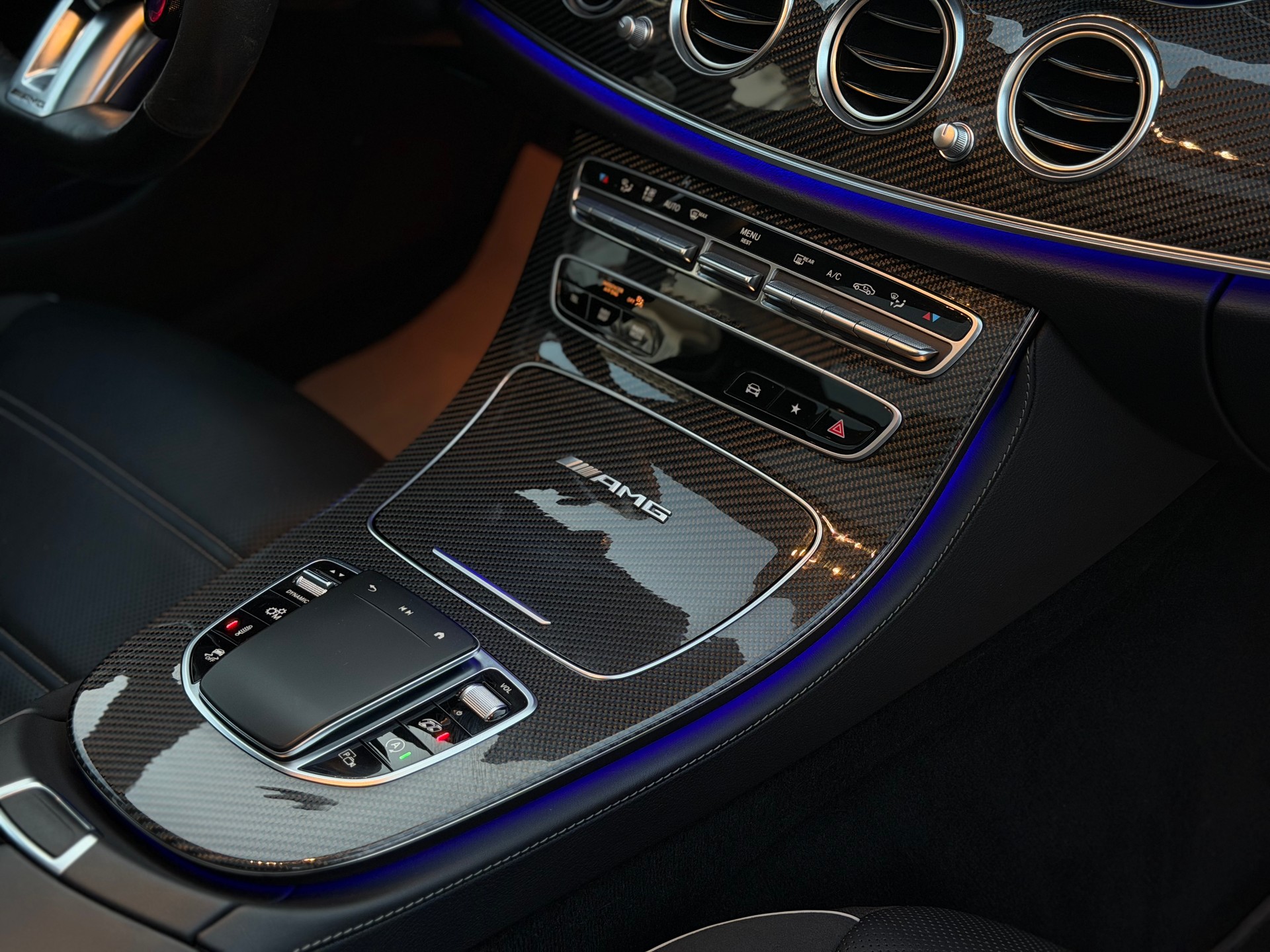 MERCEDES-BENZ AMG E 63 S T 4Matic+ Speedshift 9G-TCT-image-18