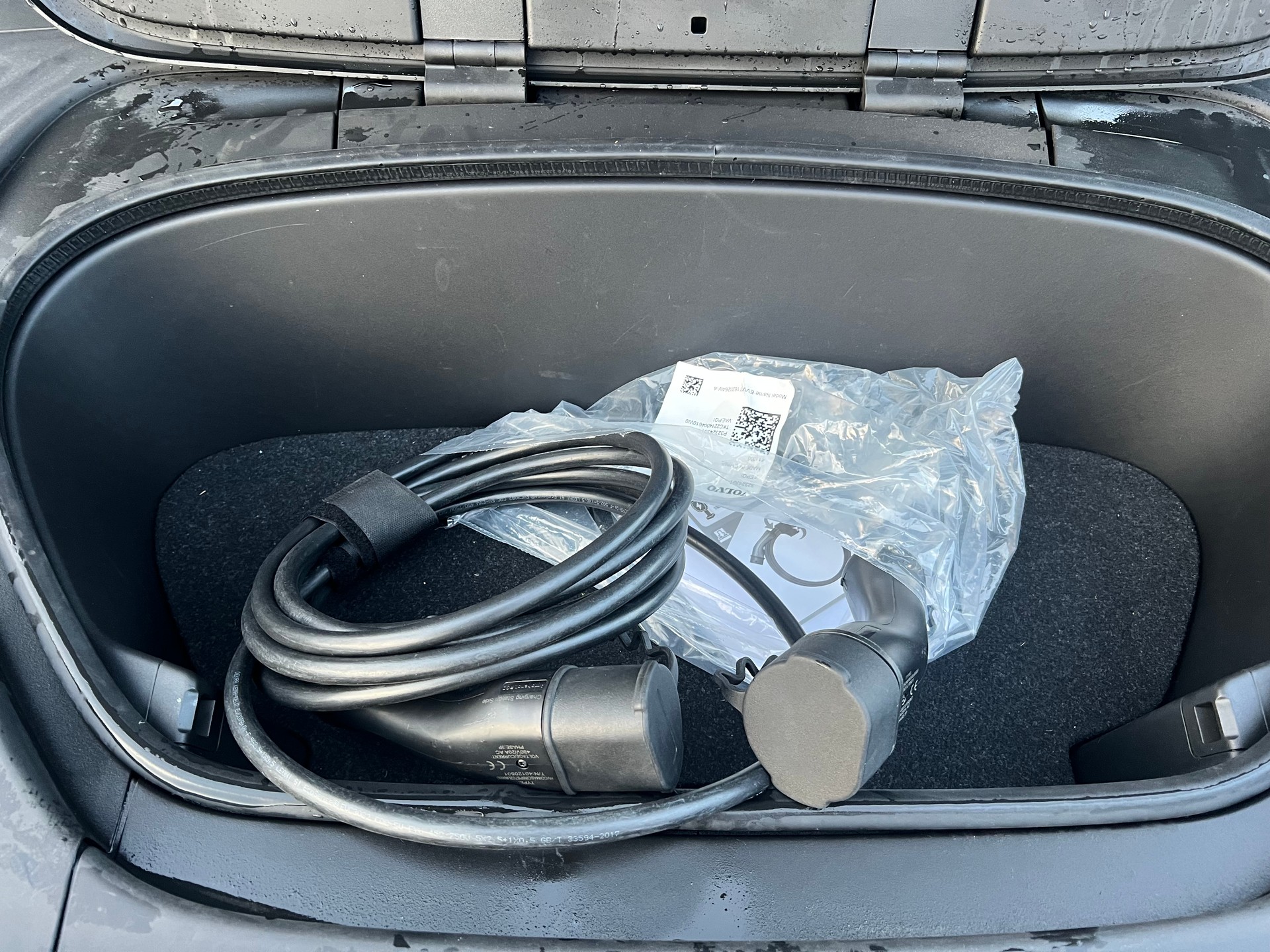 VOLVO C40 Recharge P8 Twin AWD Pure Electric Ultimate-image-12