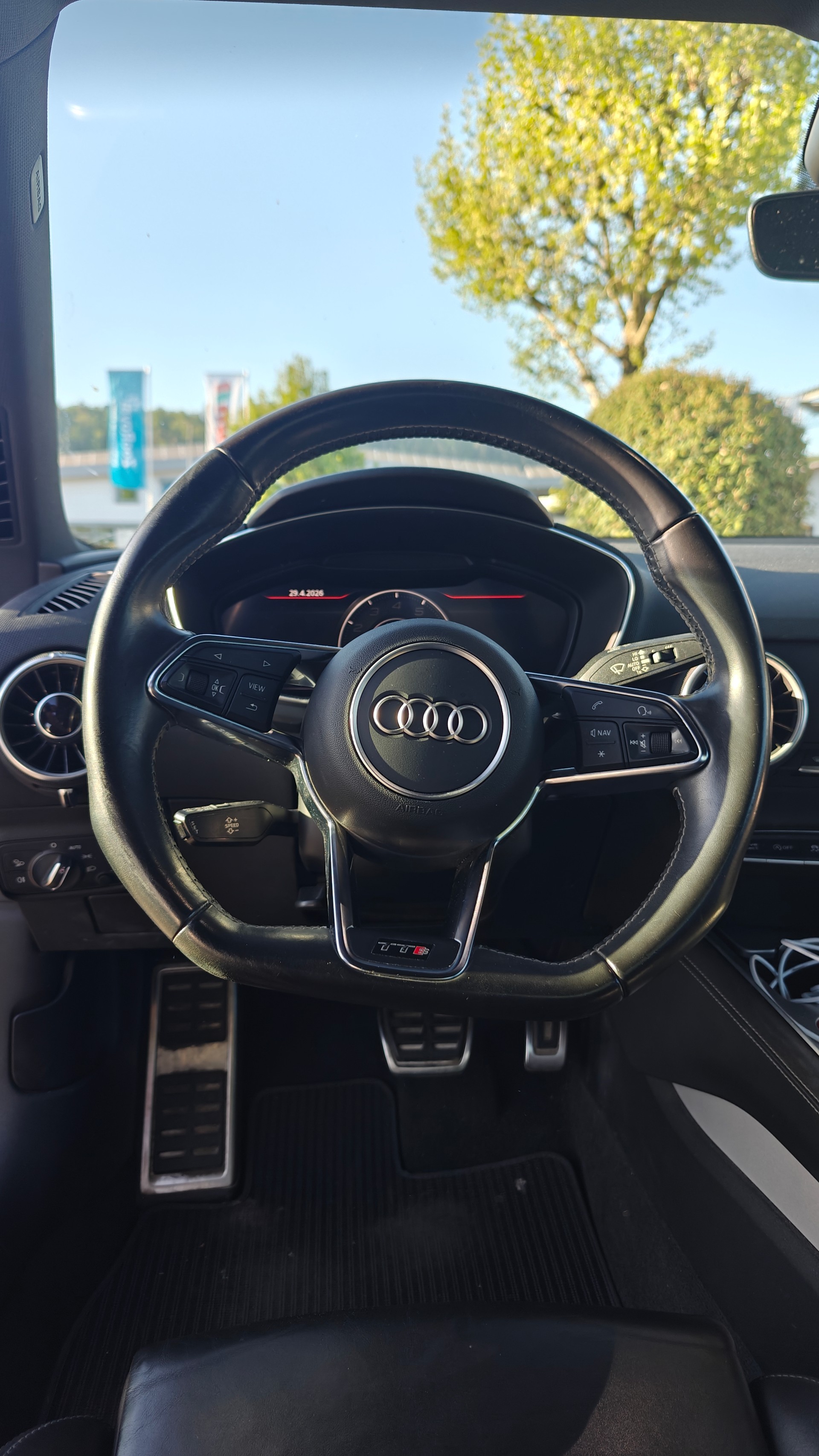AUDI 2.0 TFSI quattro S-Tronic-image-2