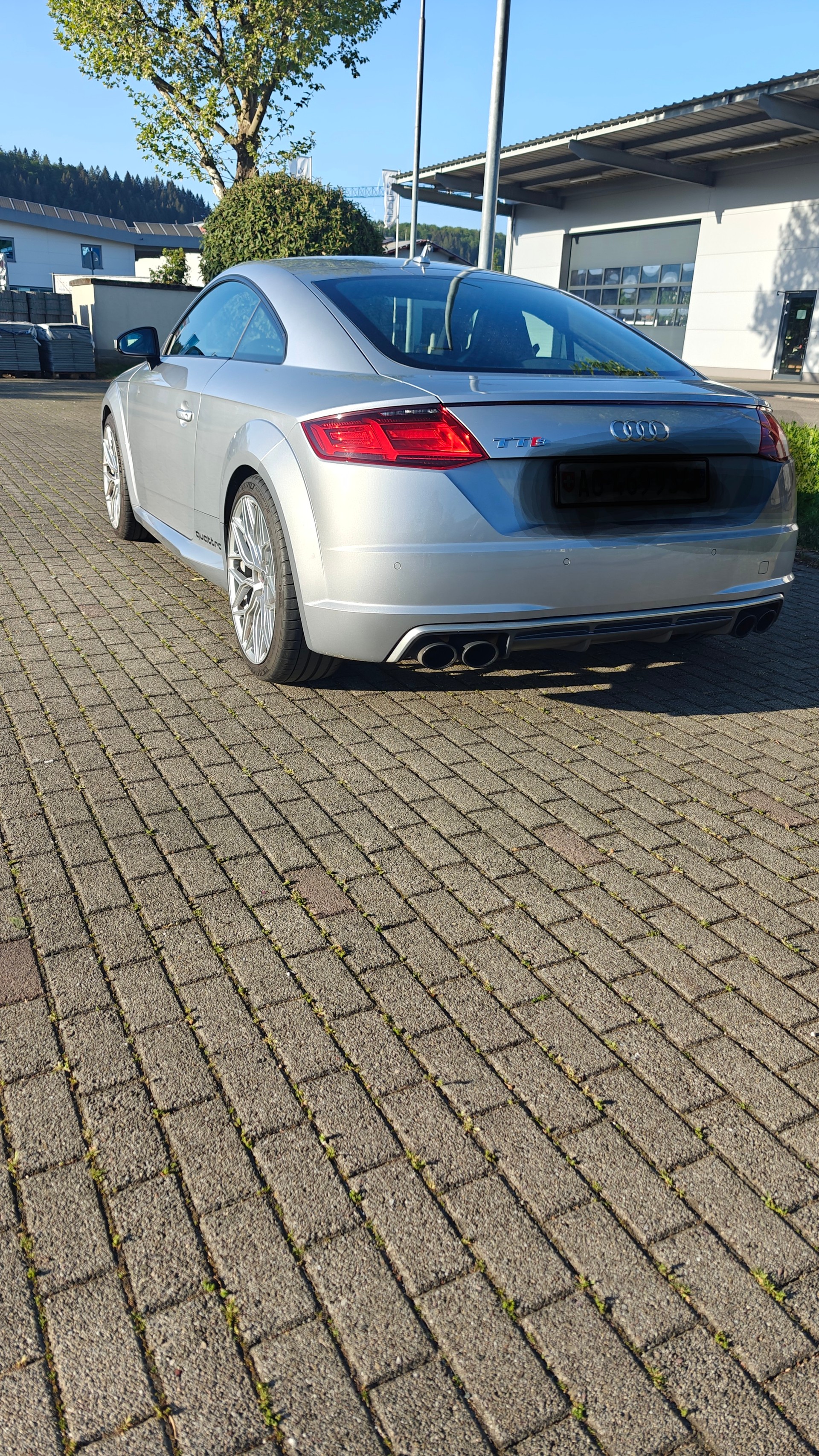 AUDI 2.0 TFSI quattro S-Tronic-image-1