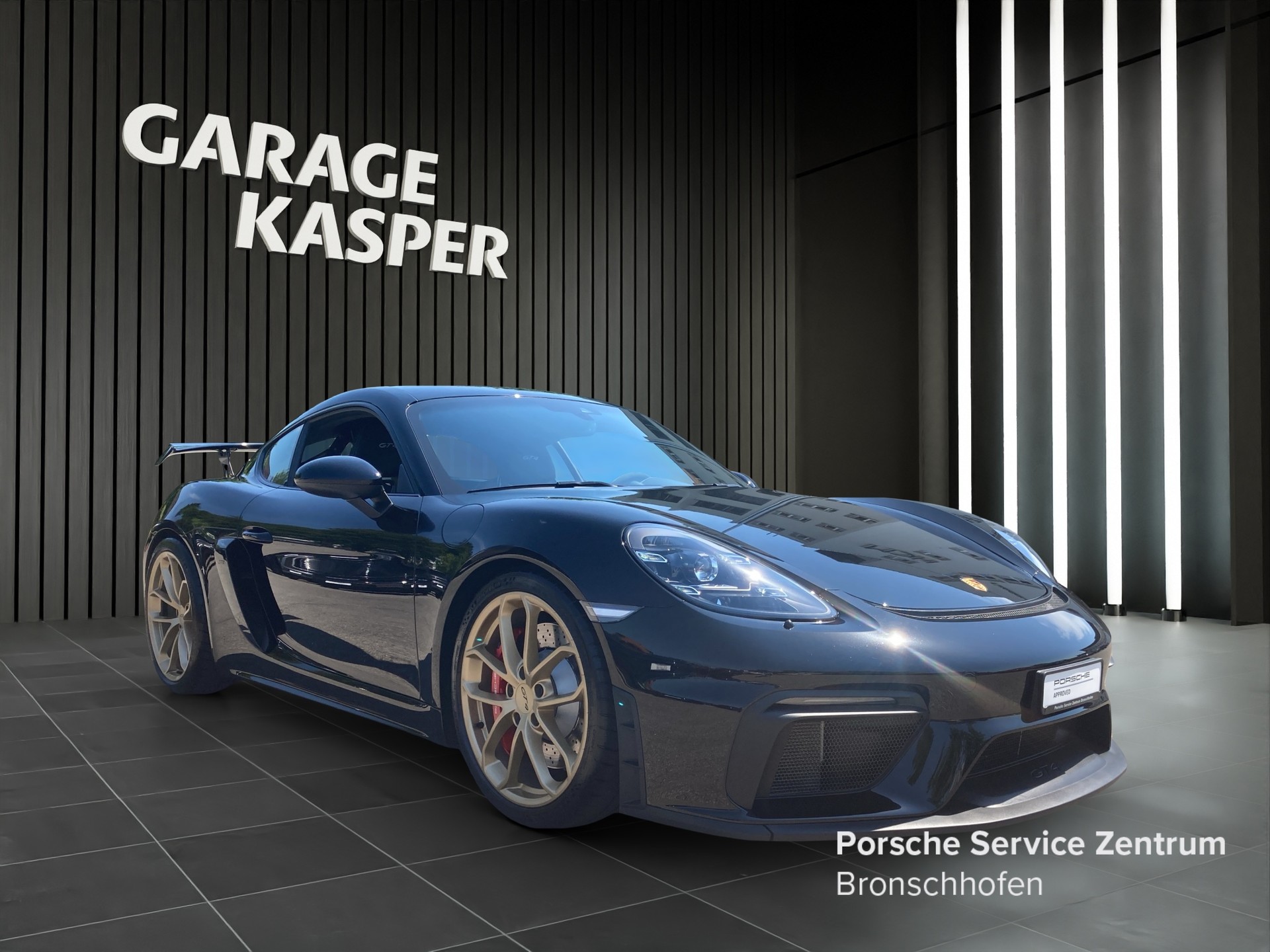 PORSCHE Cayman 718-showroom-element-2