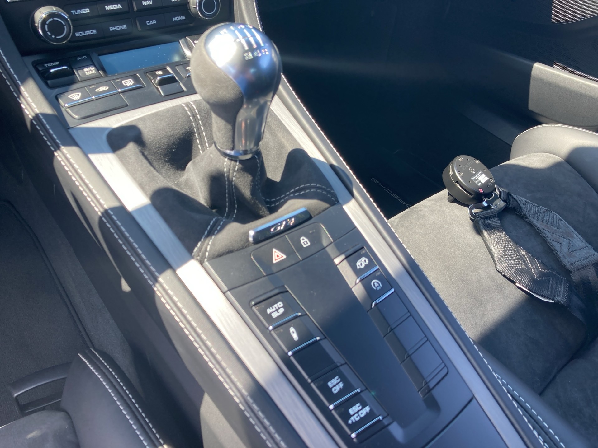 PORSCHE Cayman 718-image-10