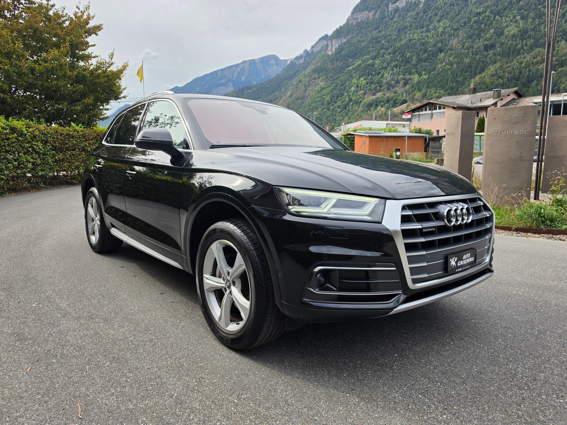 AUDI Q5 2.0 TDI quattro S-tronic-image-6