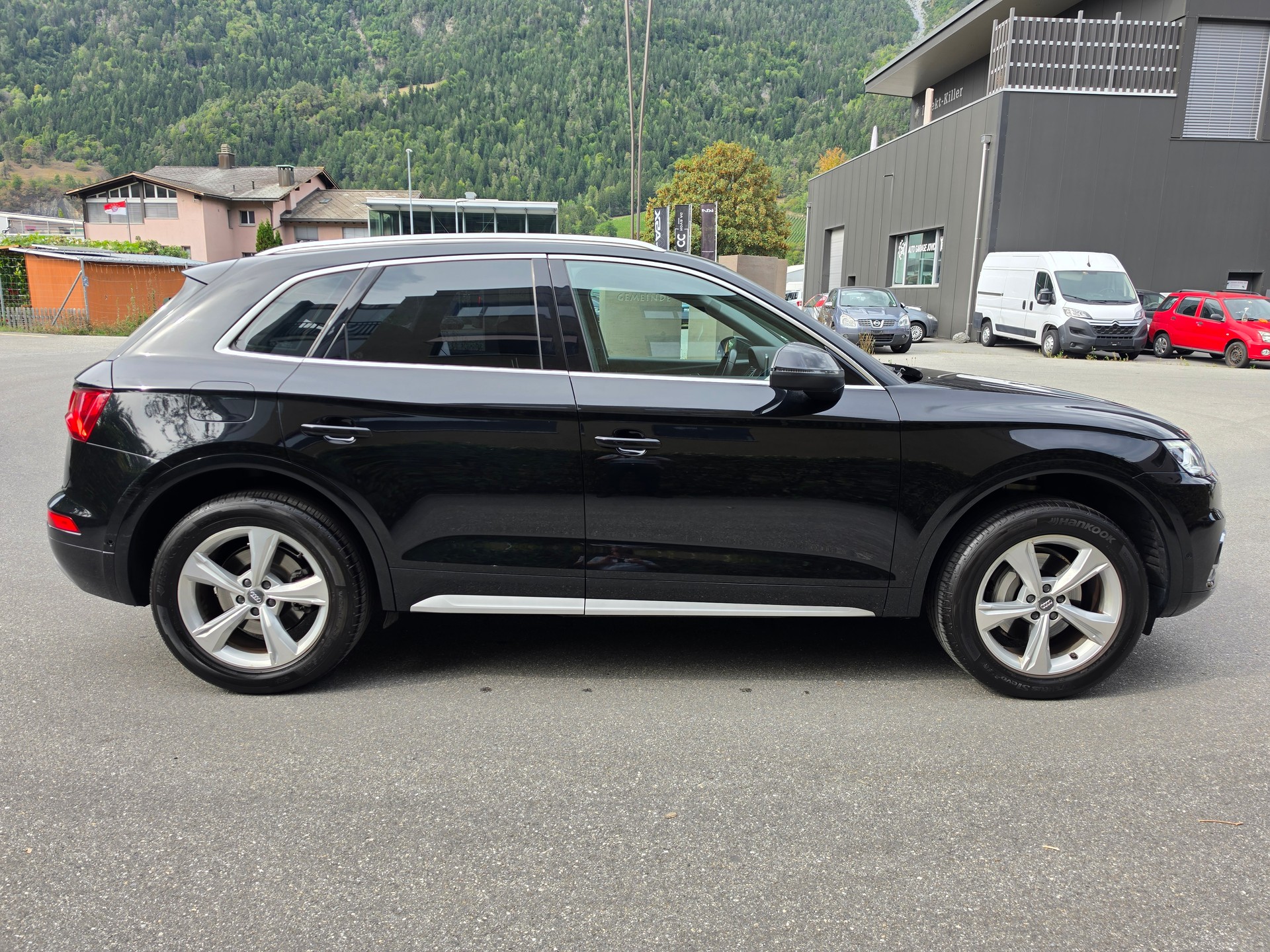 AUDI Q5 2.0 TDI quattro S-tronic-image-5