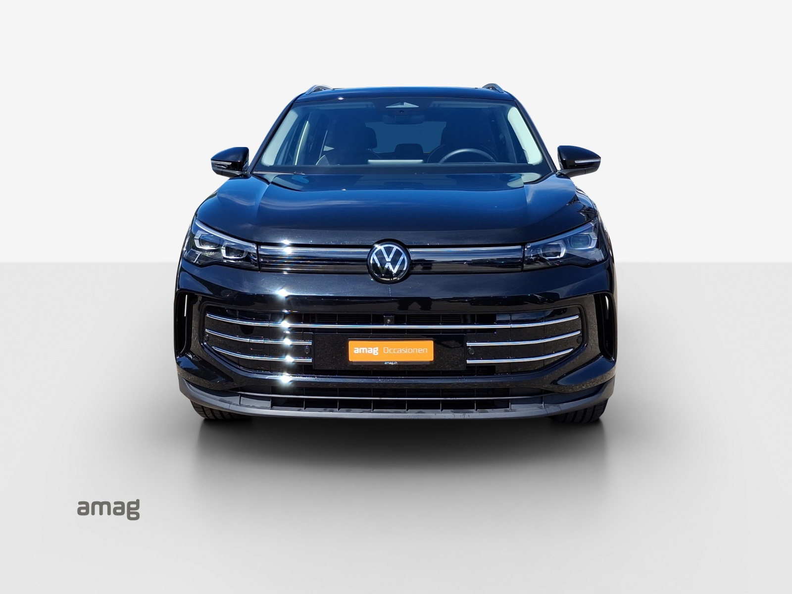 VW Tiguan 2.0 TSI DSG Elegance 4Motion-image-6