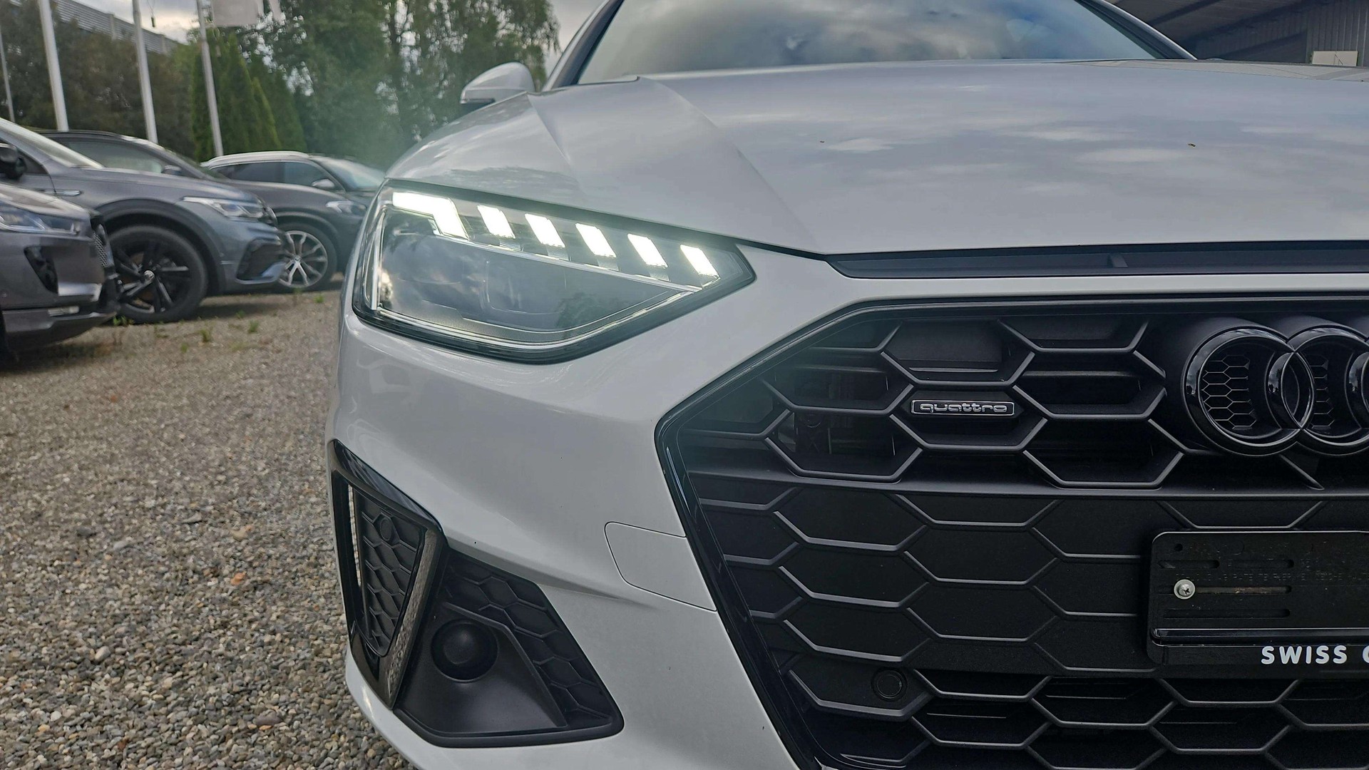 AUDI A4 Avant 40 TDI S line Attraction quattro S-tronic mit AHK Vorbereitung & 5J Werksgarantie oder bis 100000km-image-31