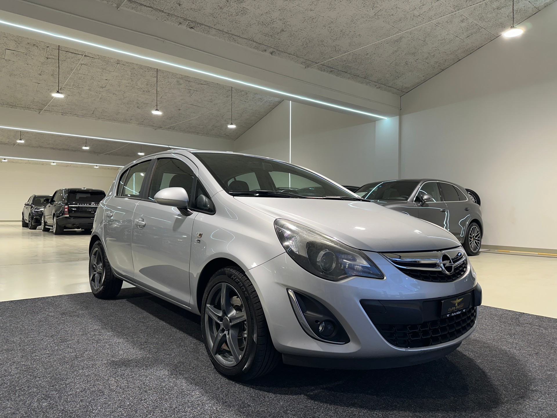 OPEL Corsa 1.4 Turbo Anniversary Edition-image-13