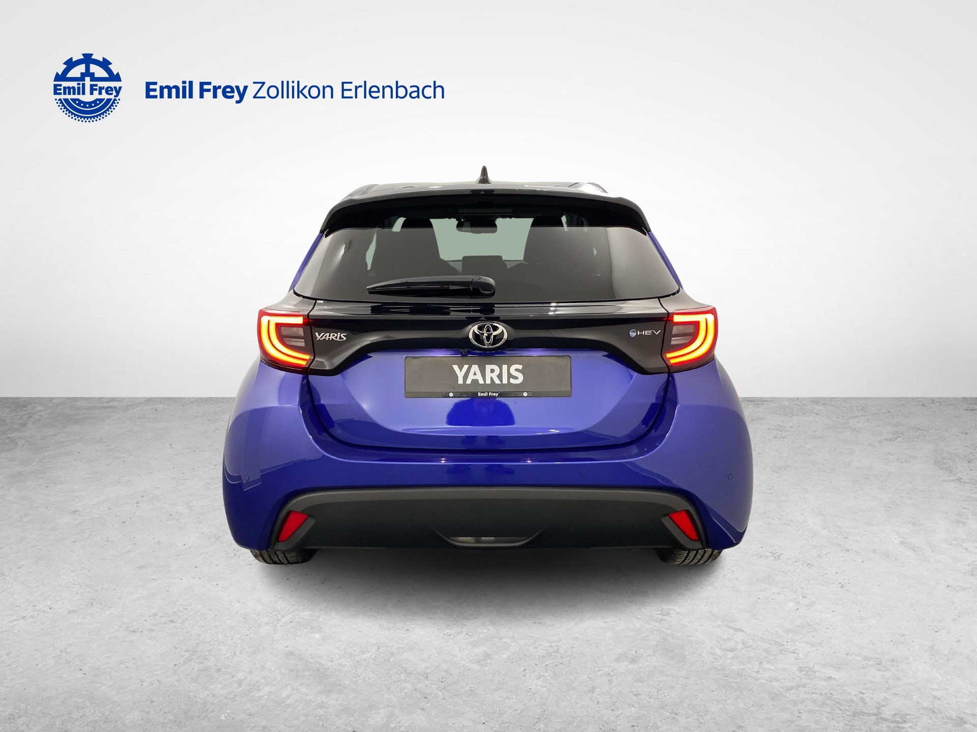TOYOTA Yaris 1.5 VVT-i HSD Trend-image-2
