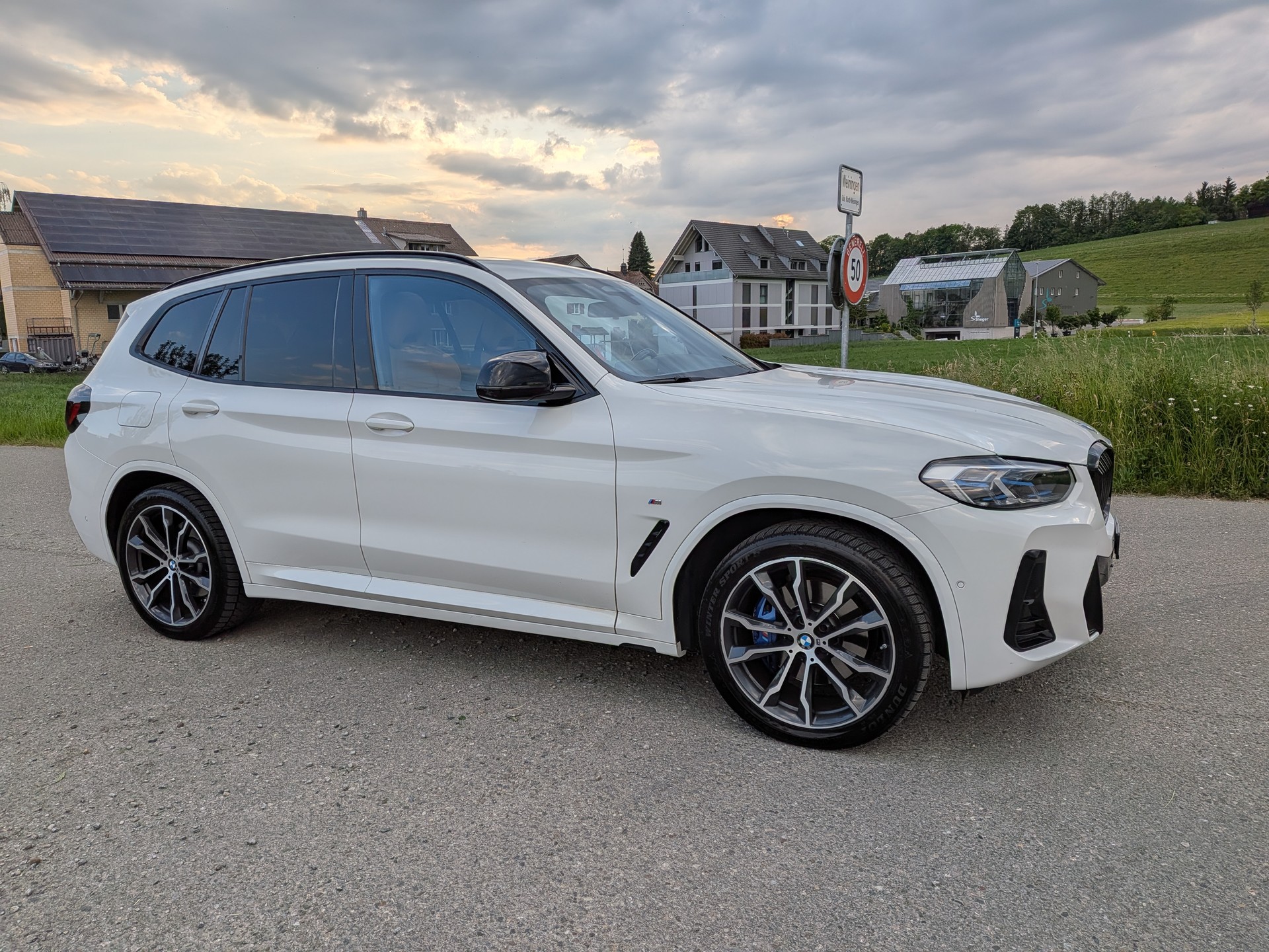 BMW xDrive 48V M40d Steptronic-image-3