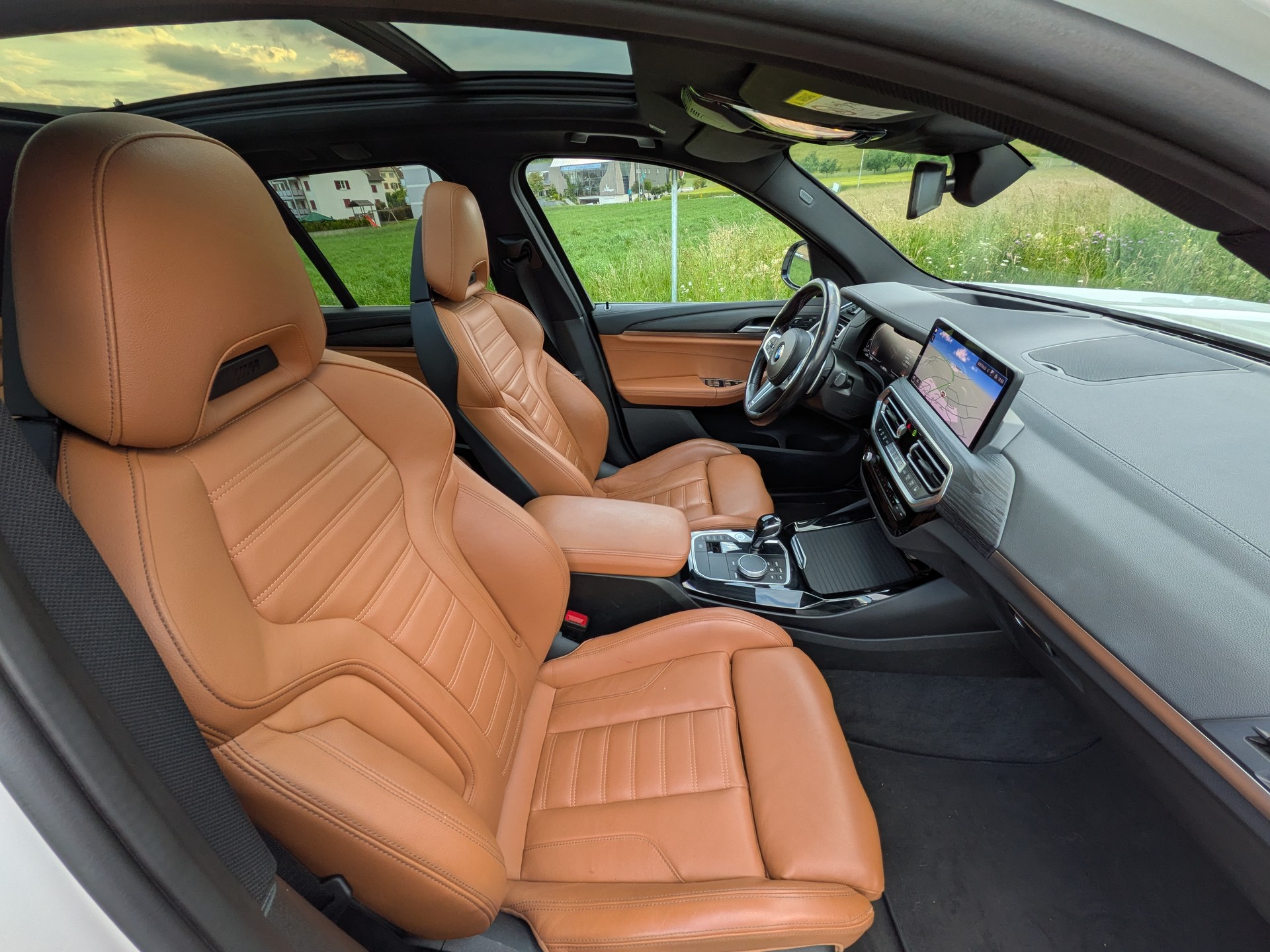 BMW xDrive 48V M40d Steptronic-image-16