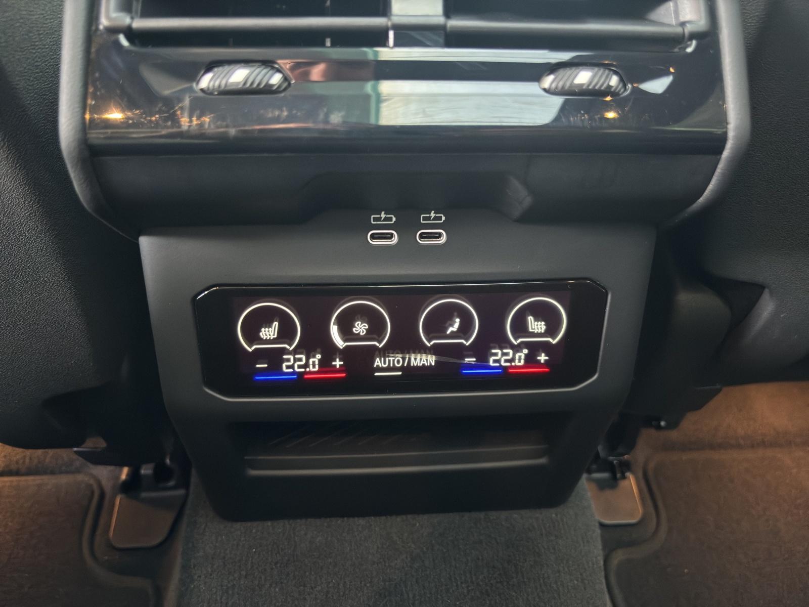 BMW 520d xDrive Touring-image-23