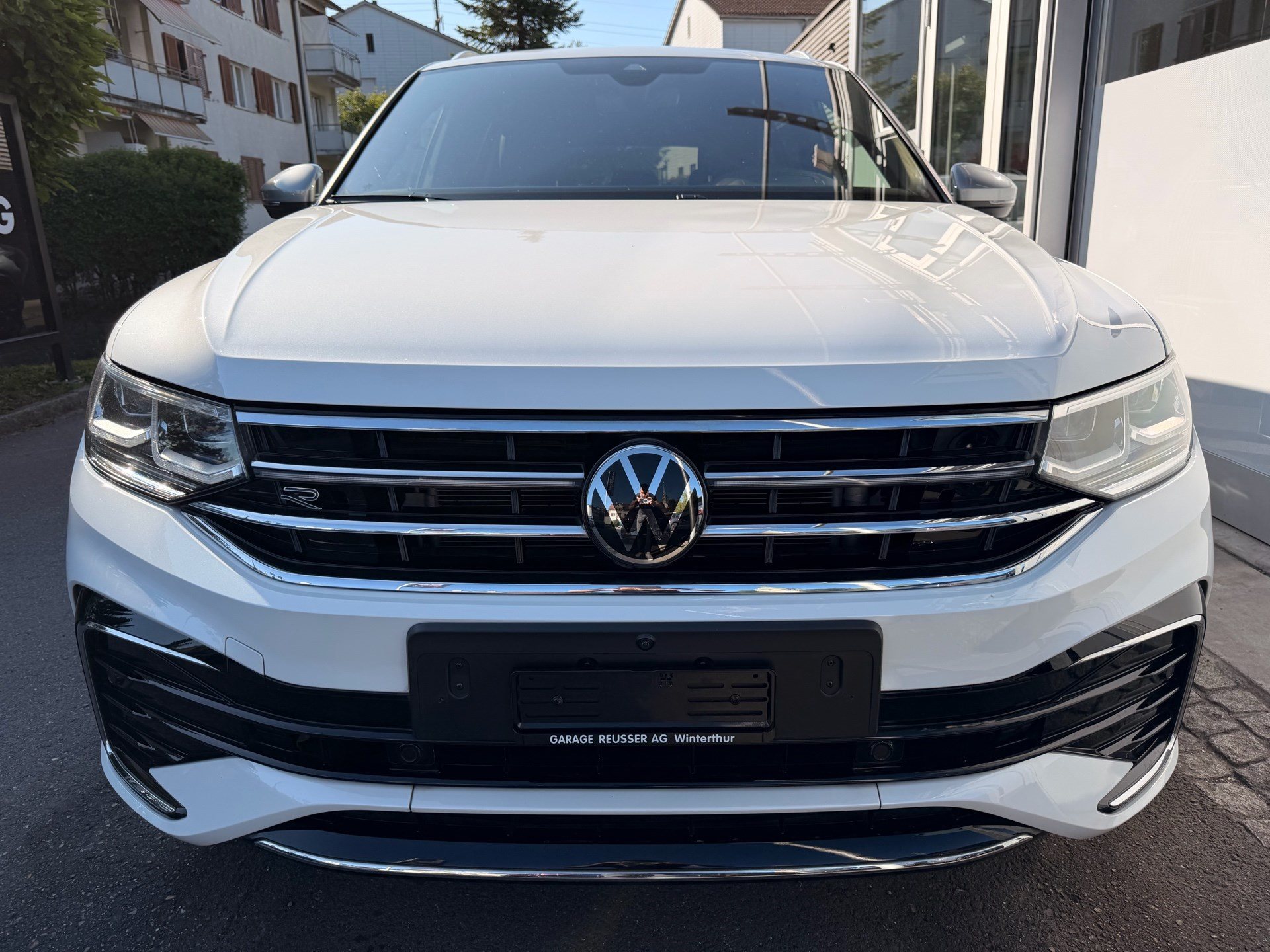 VW Tiguan Allspace R-LINE 4MOTION *** PANORAMAGLASDACH & 360 GRAD KAMERA ***-showroom-element-1