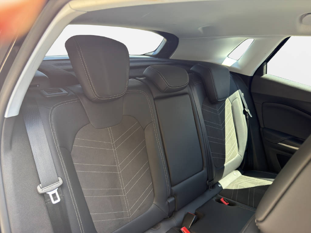 OPEL Grandland-image-7