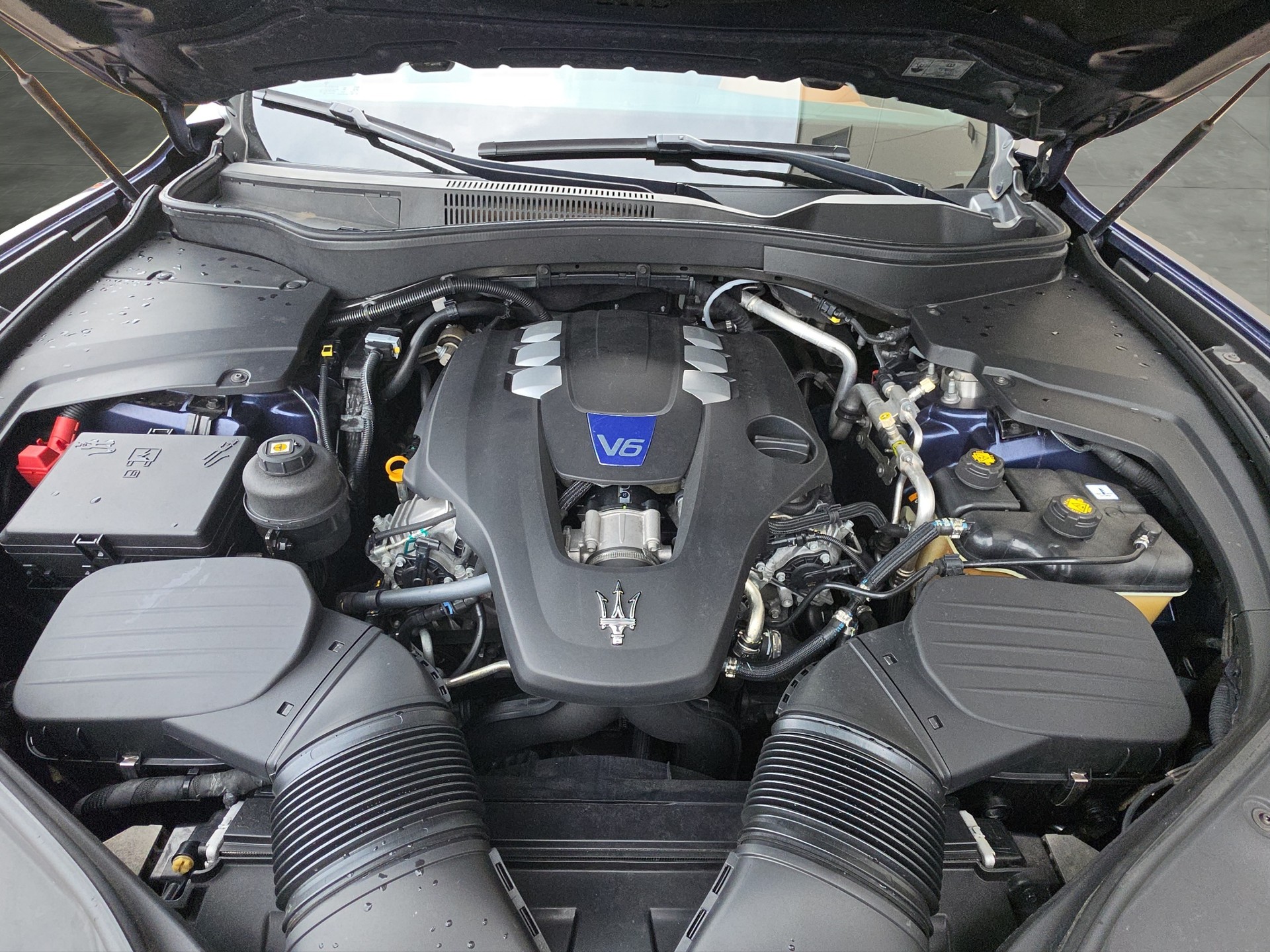 MASERATI Levante S 3.0 V6 Automatica-image-13