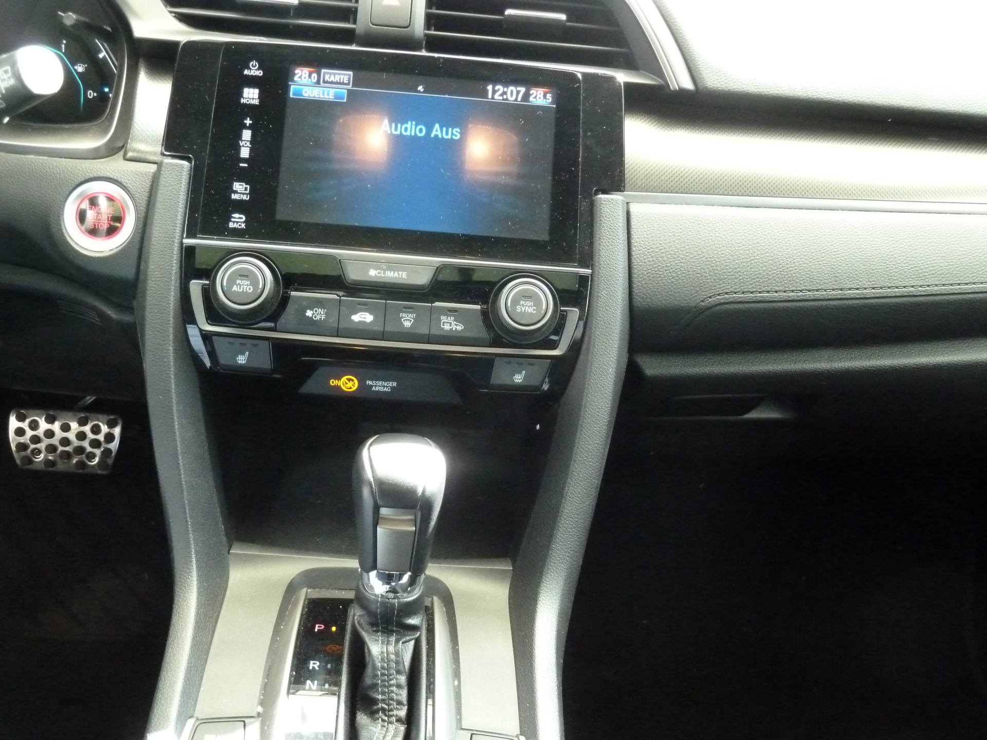 HONDA Civic 1.0 VTEC Executive CVT-image-9