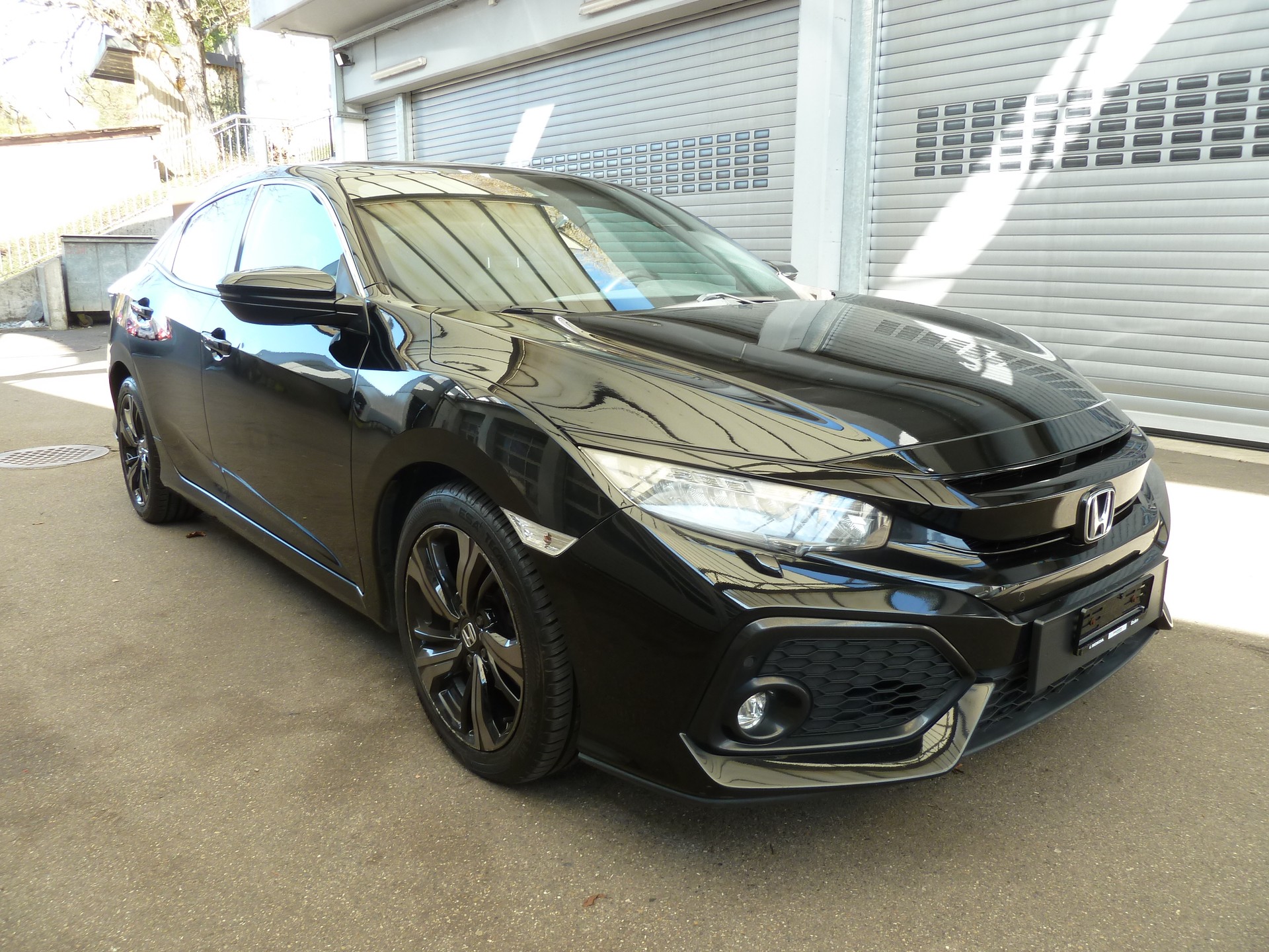 HONDA Civic 1.0 VTEC Executive CVT-image-6