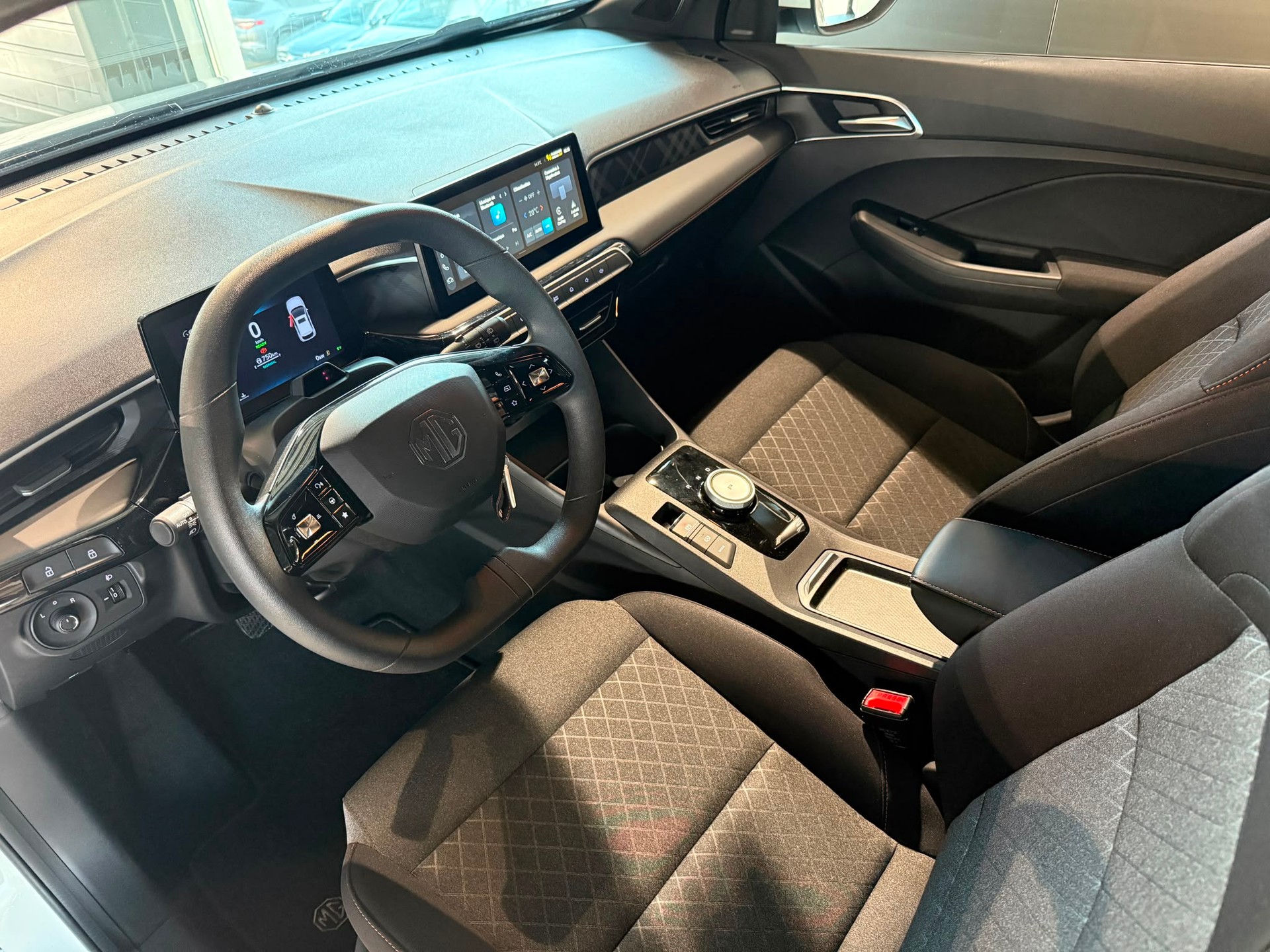 MG 3 1.5 Hybrid Standard Aut.-image-10