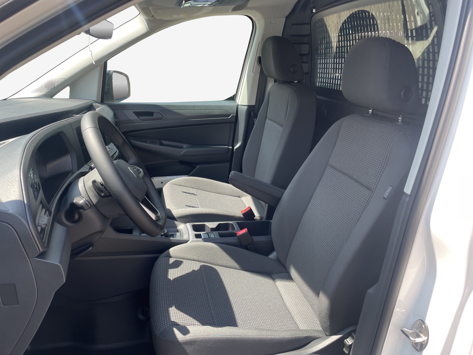 VW Caddy Cargo 2.0TDI Maxi DSG-image-7