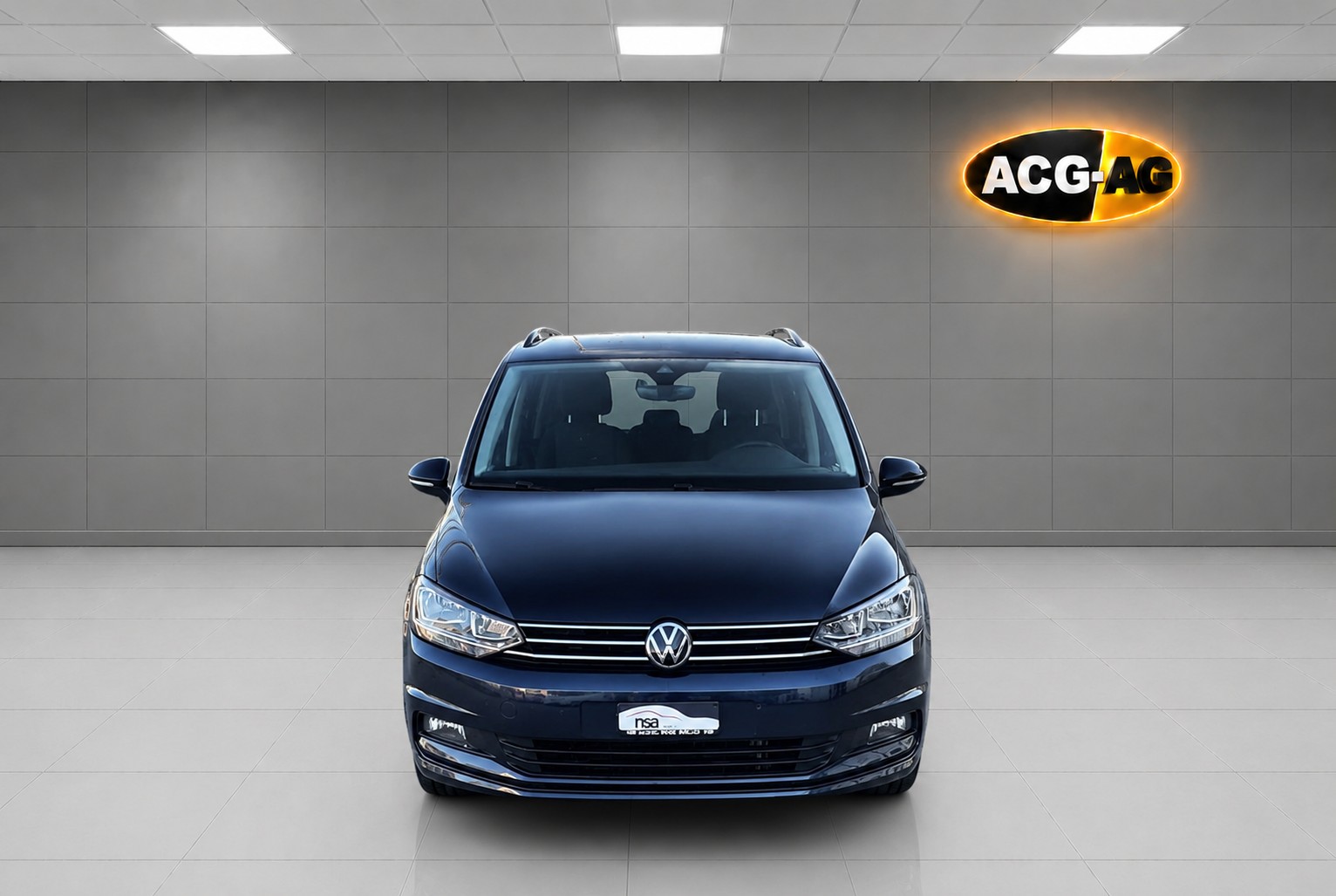 VW Touran 1.5 TSI EVO Comfortline DSG ** 7-Plätzer ** GR.Navi ** RF-Kamera ** Winter Paket ** Family Paket Plus **-image-1
