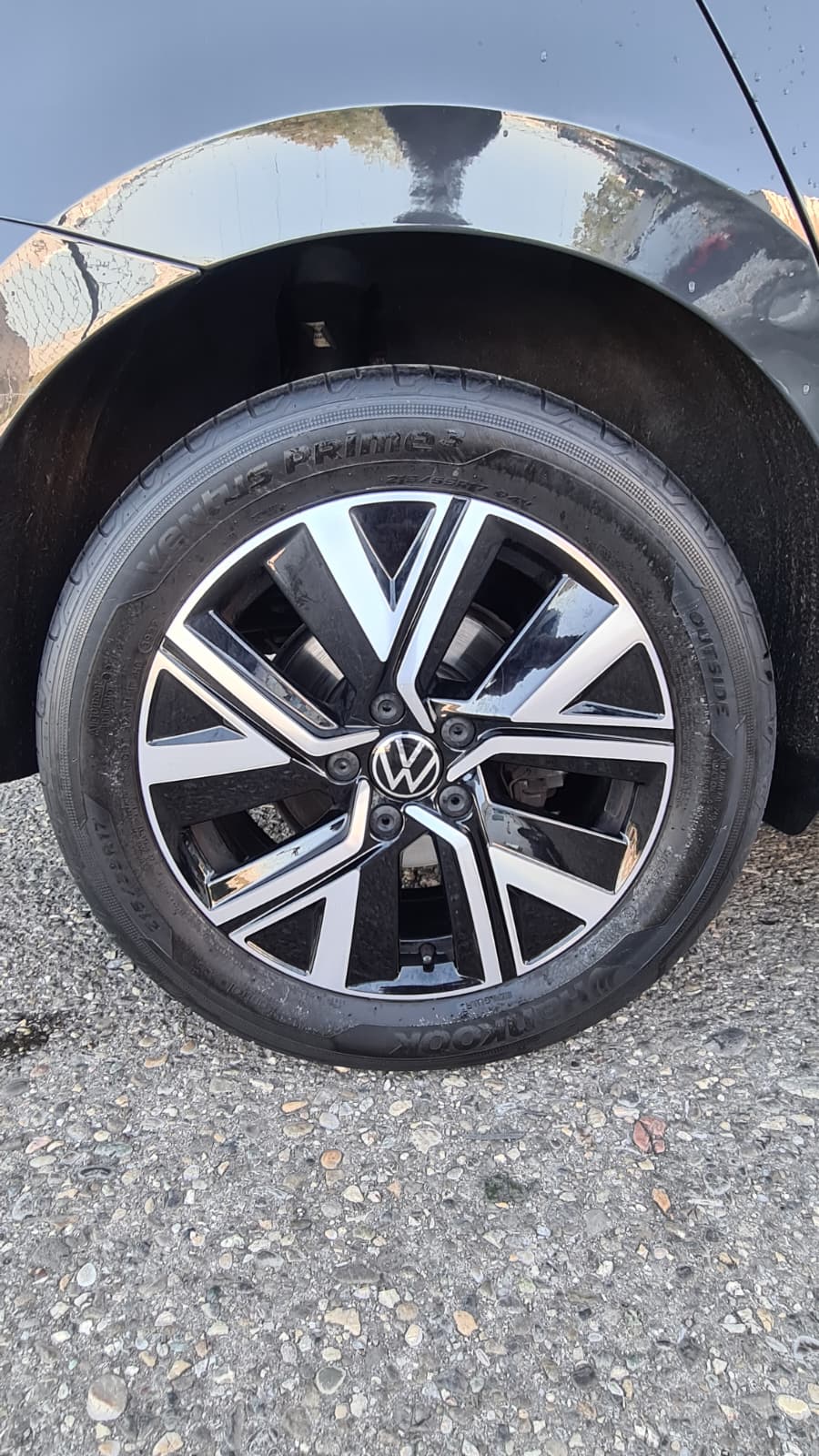 VW Touran 1.5 TSI EVO Comfortline DSG ** 7-Plätzer ** GR.Navi ** RF-Kamera ** Winter Paket ** Family Paket Plus **-image-18