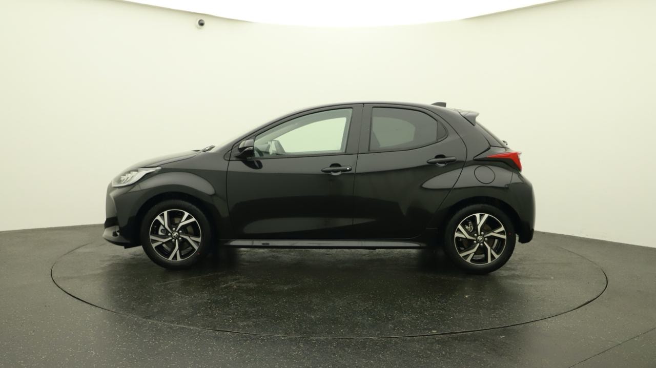 TOYOTA Yaris 1.5 Sport e-CVT-image-1