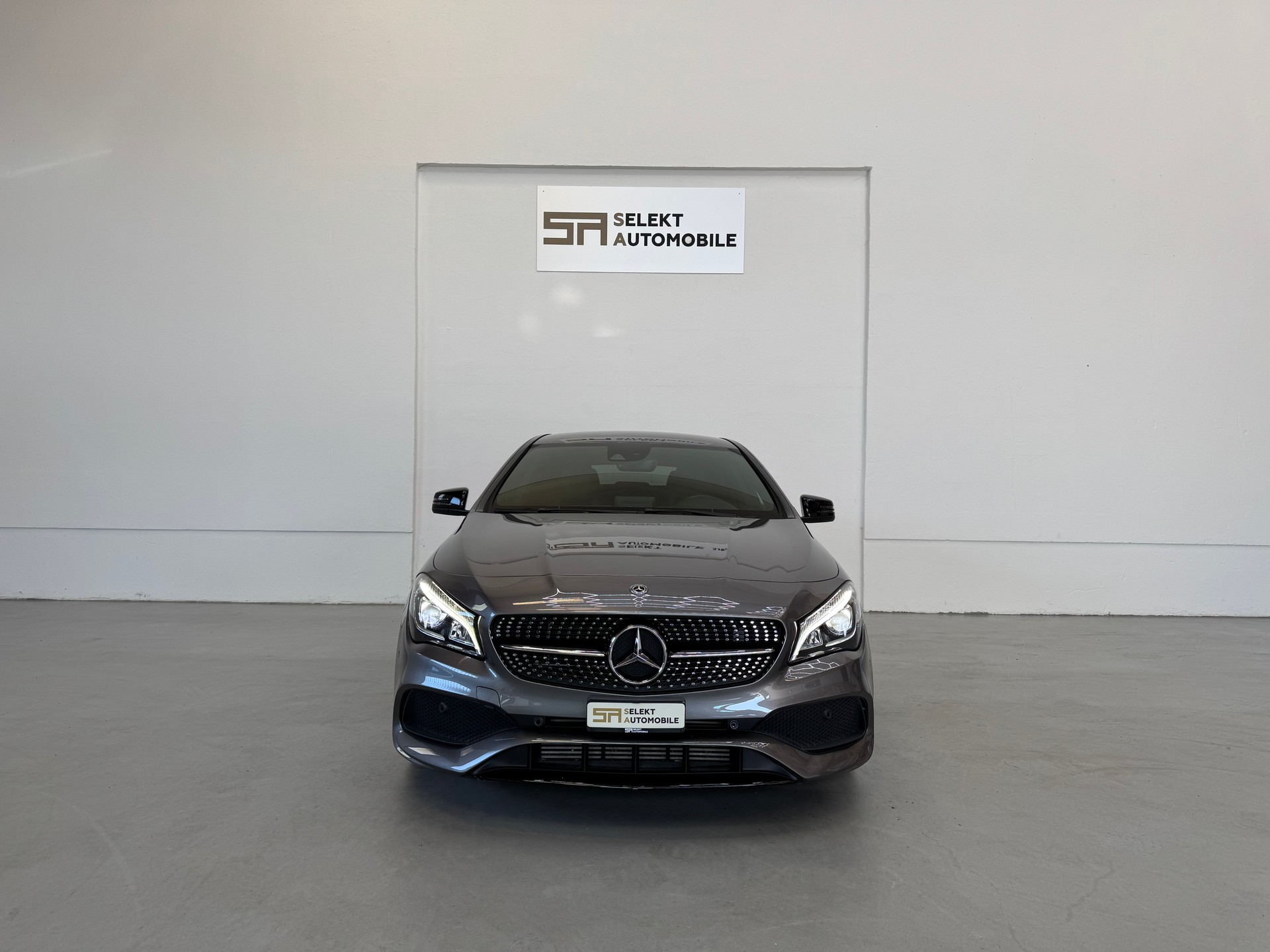 MERCEDES-BENZ CLA Shooting Brake 250 AMG Line 4Matic 7G-DCT-image-2