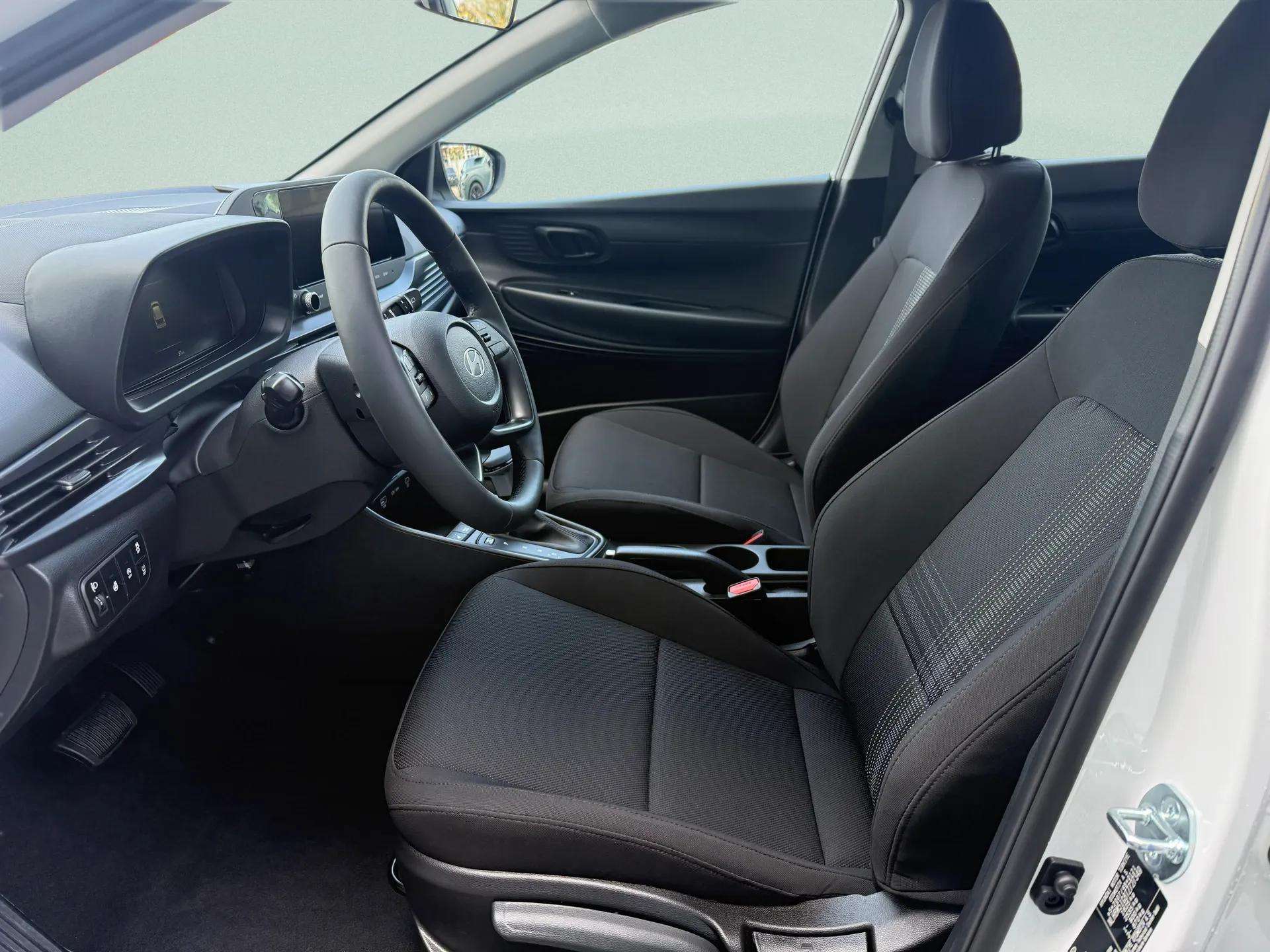 HYUNDAI i20 1.0 T-GDi Comfort FL DCT-image-10