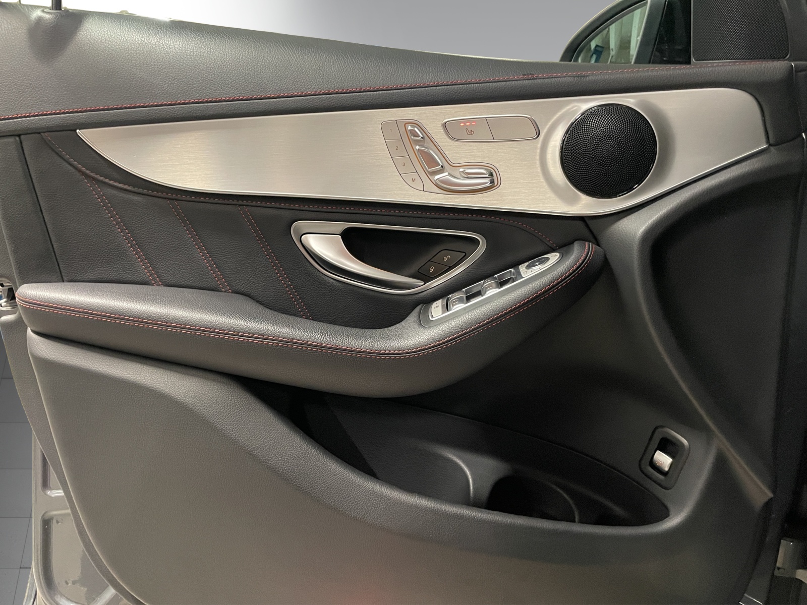 MERCEDES-BENZ GLC 43 AMG 4Matic 9G-Tronic-image-7