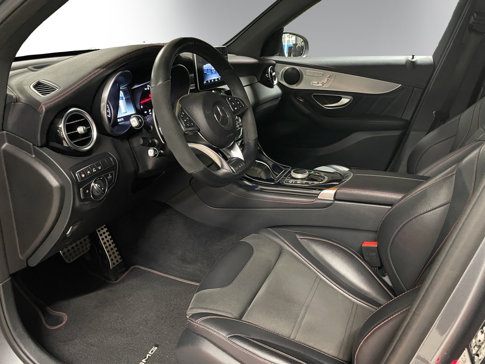 MERCEDES-BENZ GLC 43 AMG 4Matic 9G-Tronic-image-8