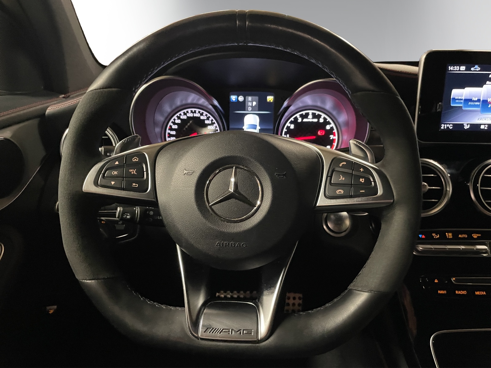 MERCEDES-BENZ GLC 43 AMG 4Matic 9G-Tronic-image-11