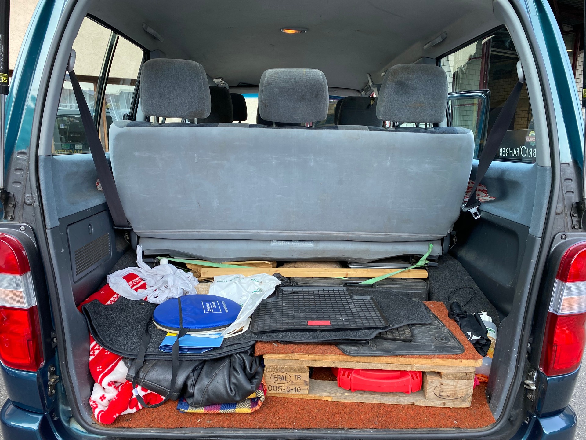 TOYOTA Hiace 2.7 GL Wagon 4x4-image-5