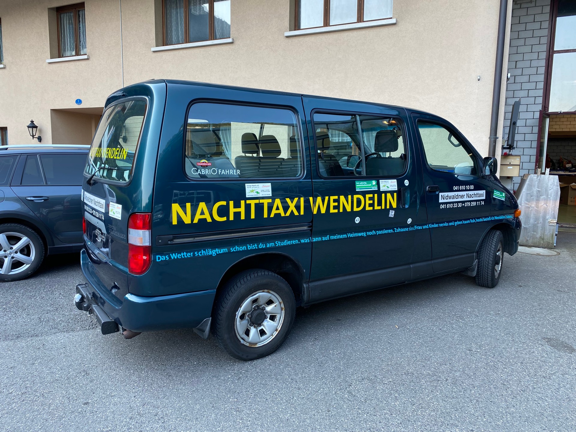 TOYOTA Hiace 2.7 GL Wagon 4x4-image-7