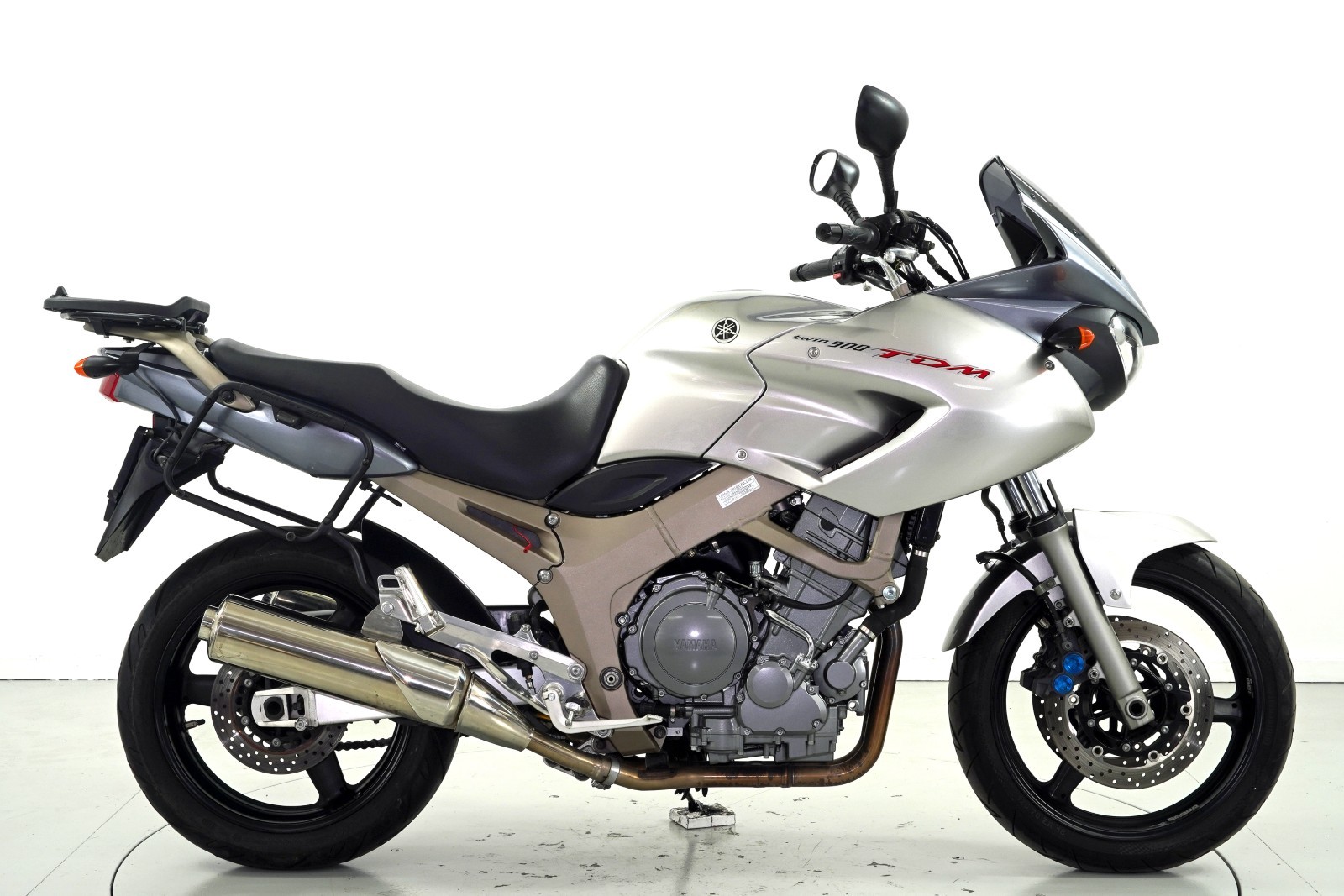 YAMAHA TDM900-showroom-element-3