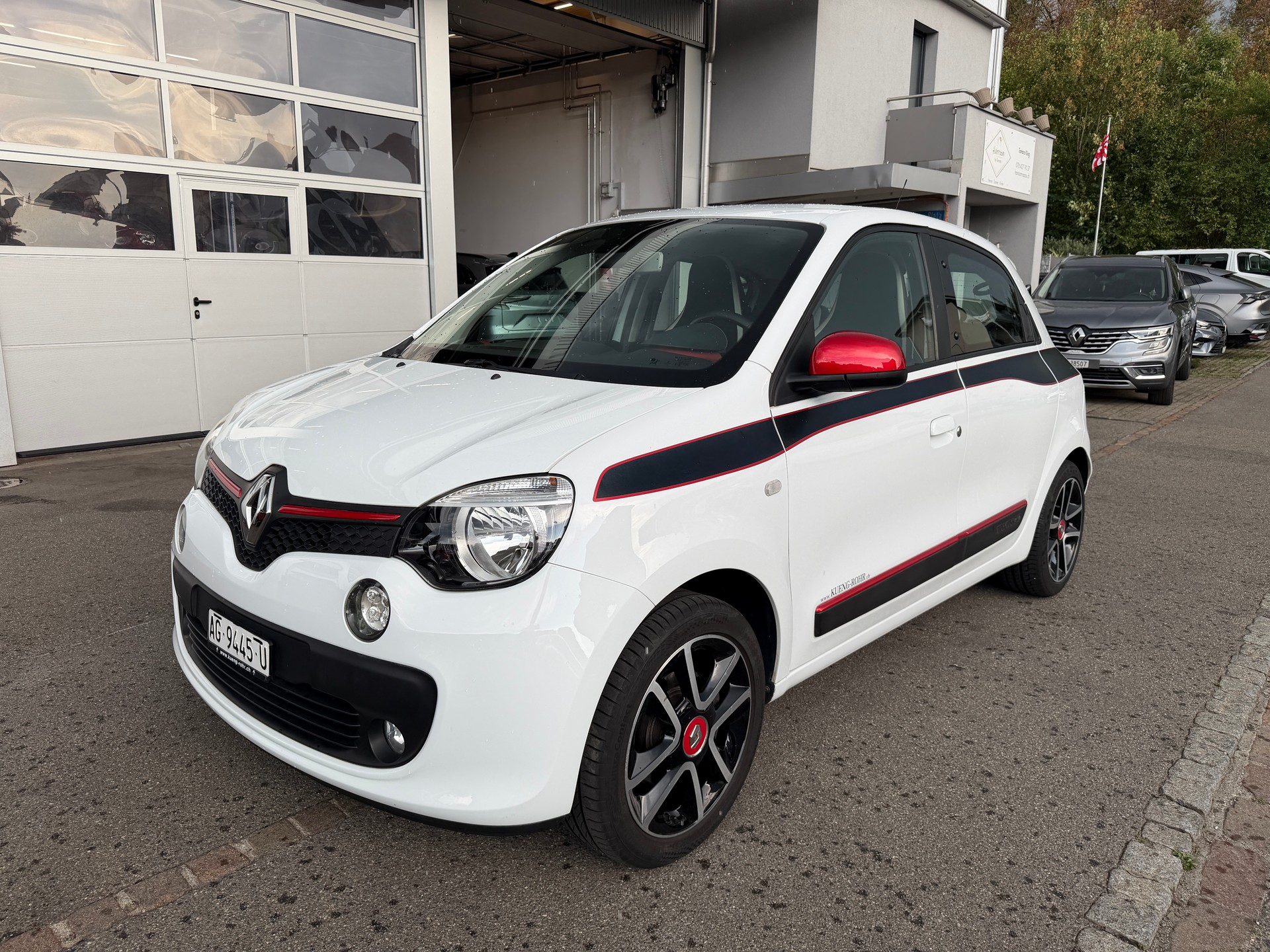 RENAULT Twingo 0.9 TCe 90 Intens-image-0