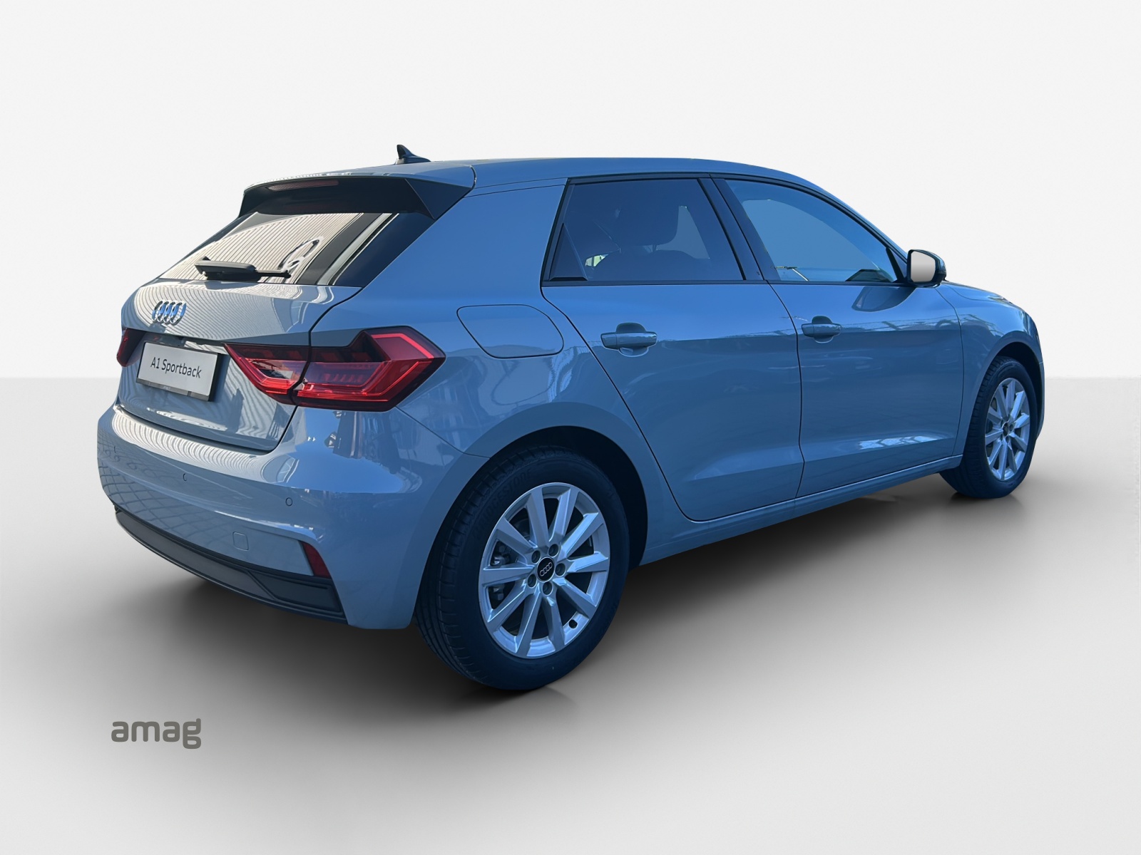 AUDI A1 Sportback 30 TFSI Attraction S-tronic-image-4