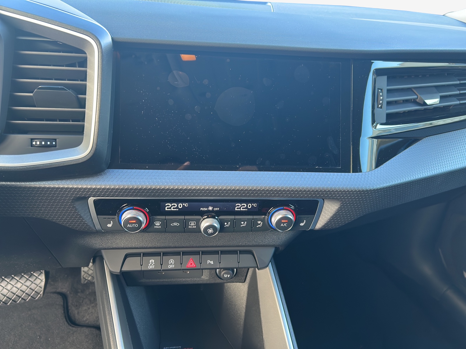 AUDI A1 Sportback 30 TFSI Attraction S-tronic-image-10