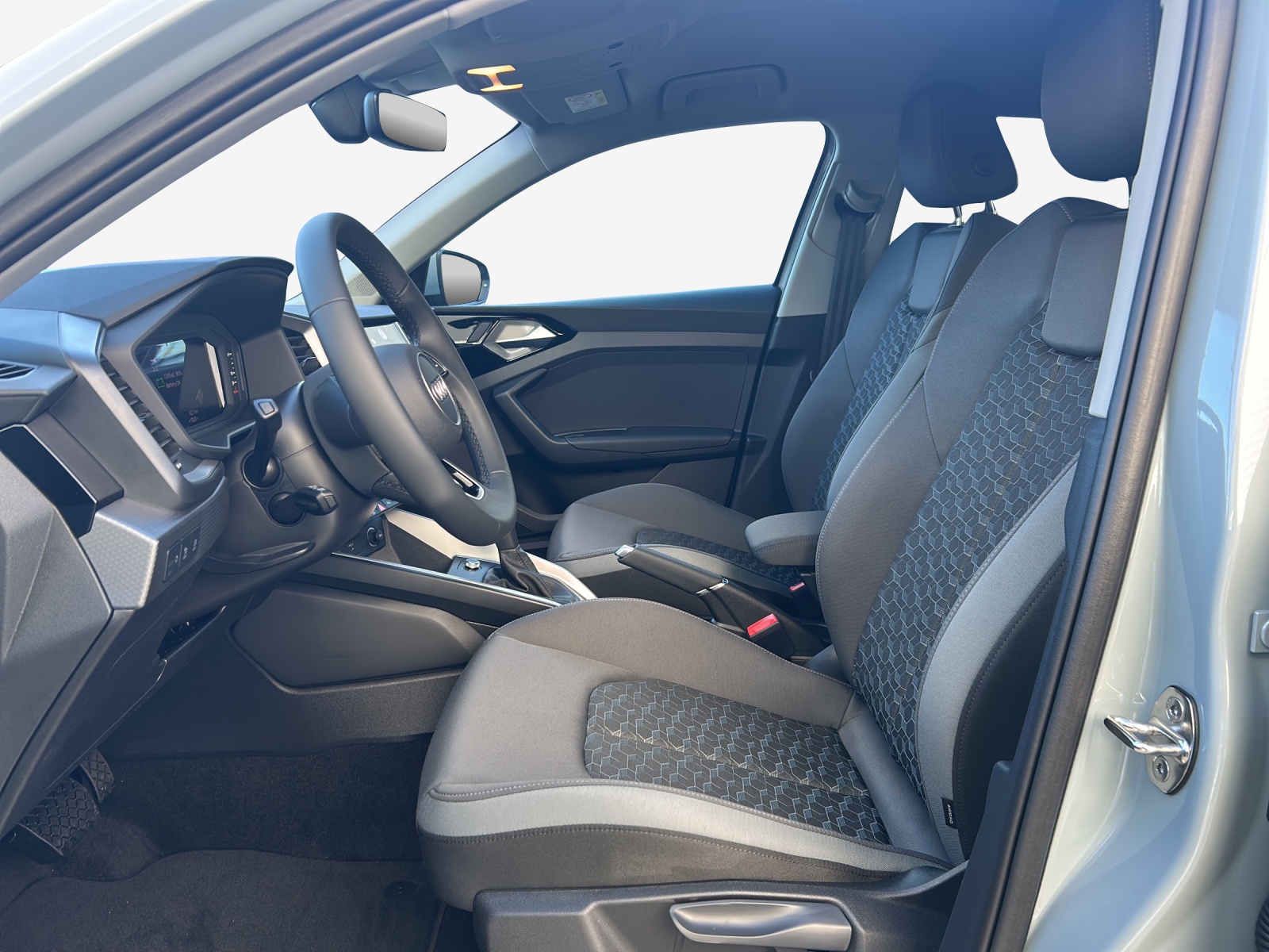 AUDI A1 Sportback 30 TFSI Attraction S-tronic-image-7