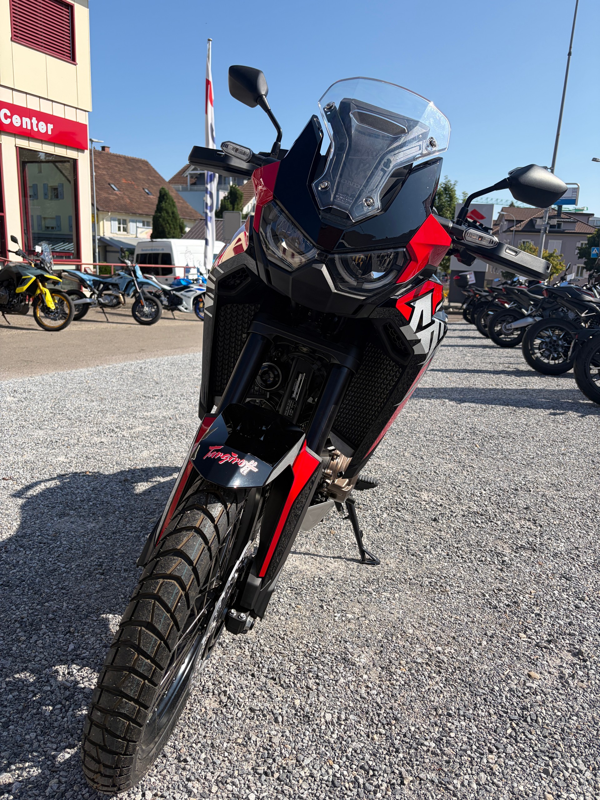 HONDA CRF 1100 Africa Twin-image-1