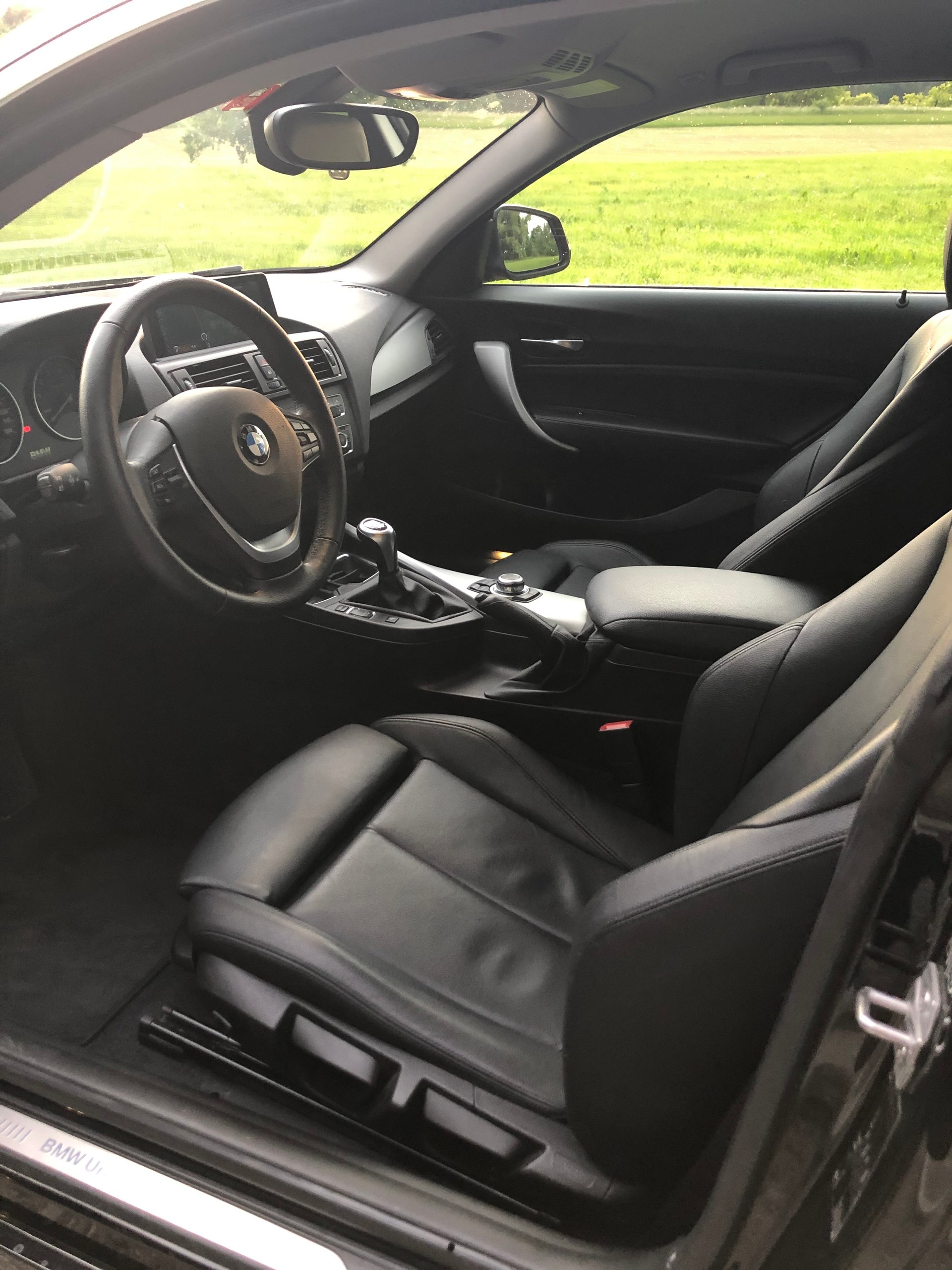 BMW 125i-image-5