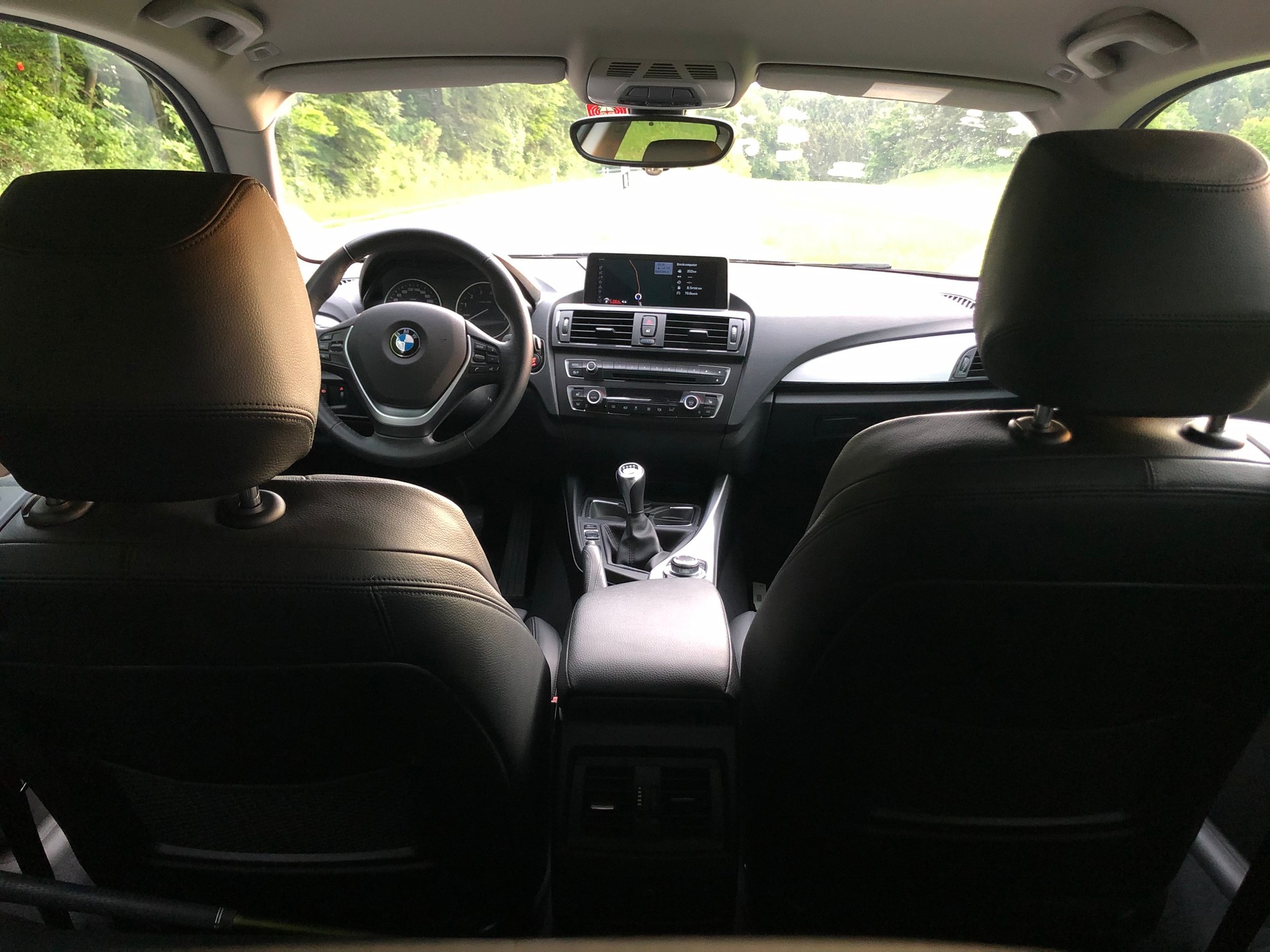 BMW 125i-image-8