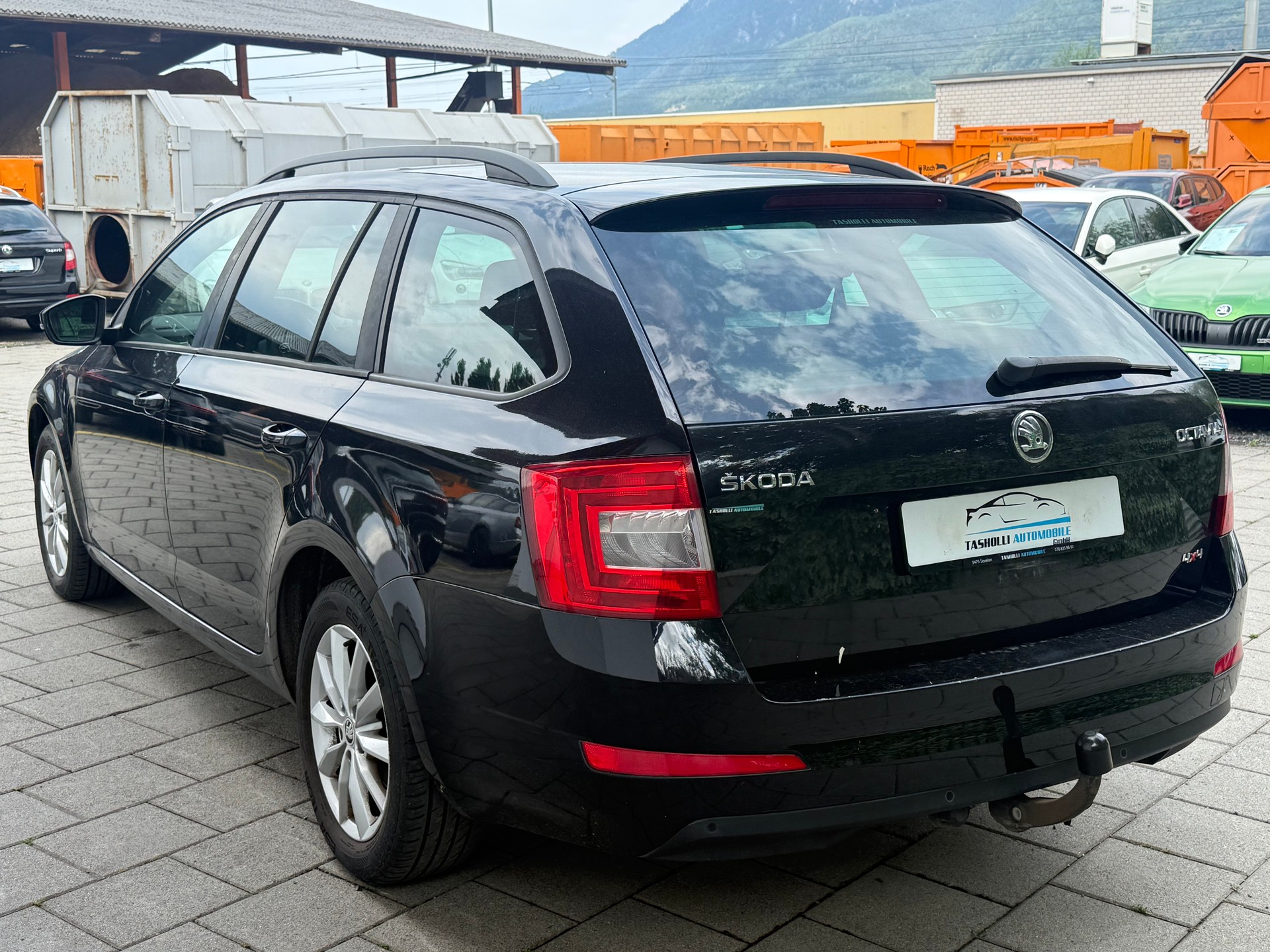 SKODA Octavia Combi 2.0 TDI Ambition 4x4-image-3
