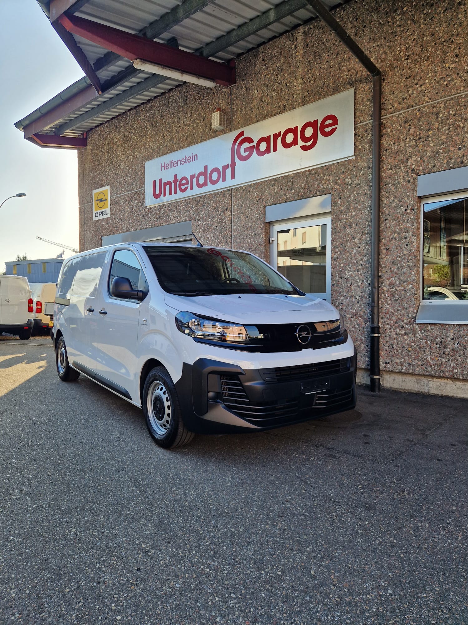 OPEL Vivaro Cargo 1.5 D s/s M-image-1